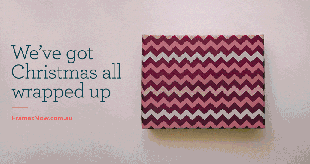 FN084-Xmas-Unwrapping-sml.gif