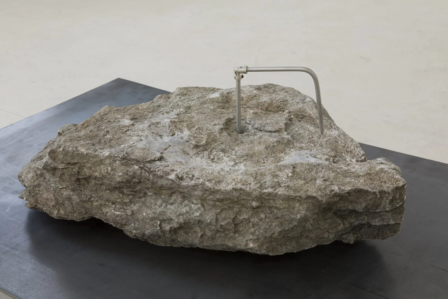Empreinte de la puissance (Imprint of Power​) (details)​, 2023​. Steel, rock, and motor​ ― 38 × 24 × 15 in