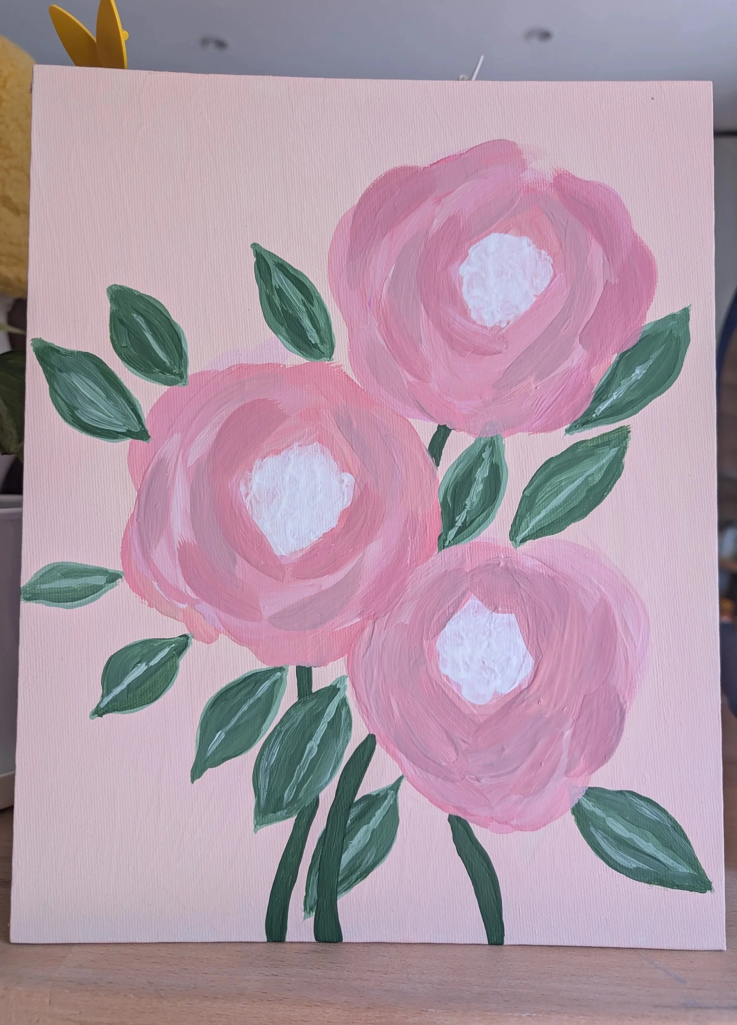 Titre : sans ~ [ Commande spécifique pour la fête des mères ] Elle est arrivée chez elle. Les murs l'ont immédiatement adoptée. Même le canapé semble très fier de partager la pièce.