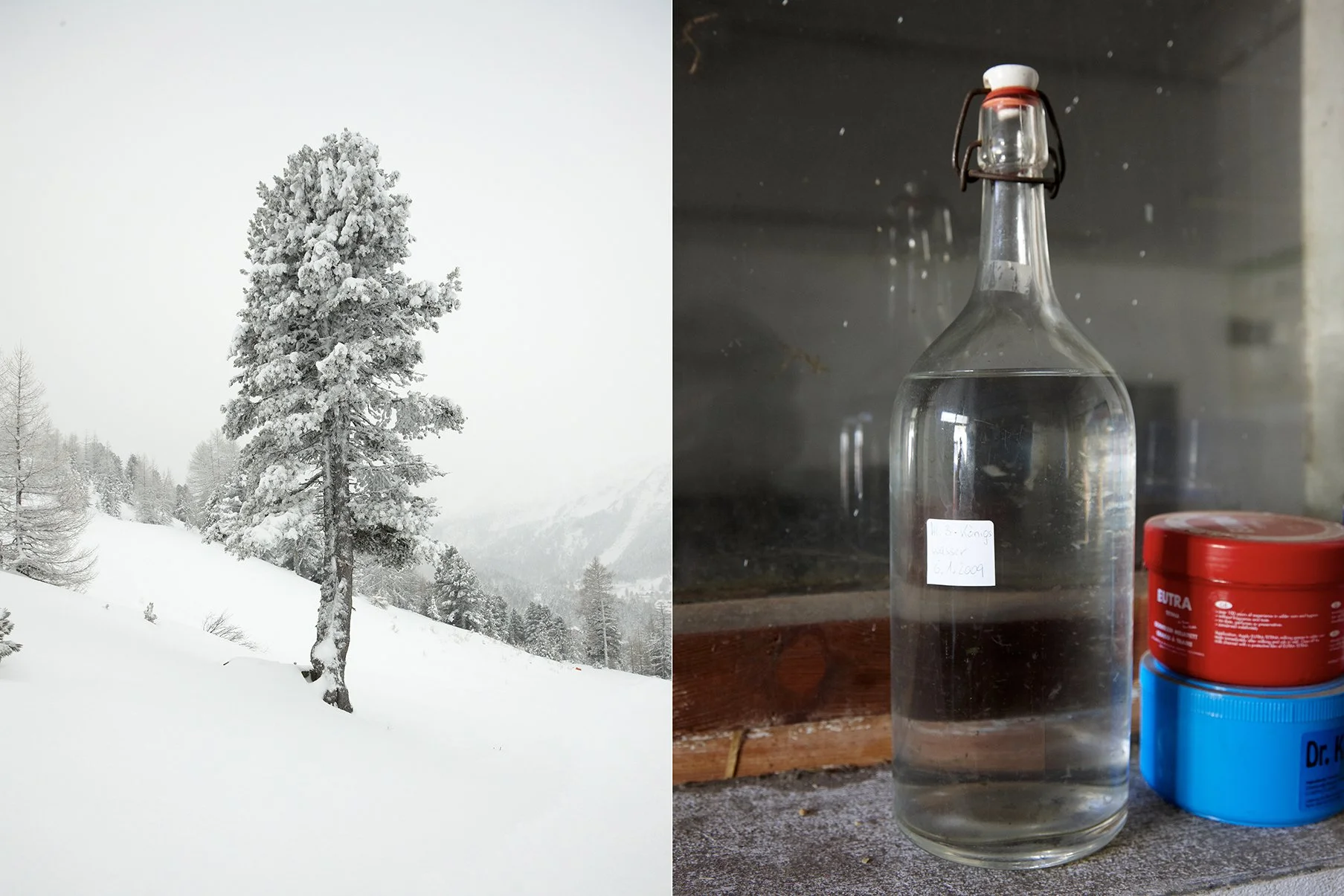 Linke Seite zeigt schneebedehnten Tannenbaum in verschneiter Winterlandschaft. Rechte Seite zeigt eine Glasflasche Wasser, daneben eine rote und eine blaue Verpackung, auf einer Holzfläche, im Hintergrund eine dunkelgraue Wand.