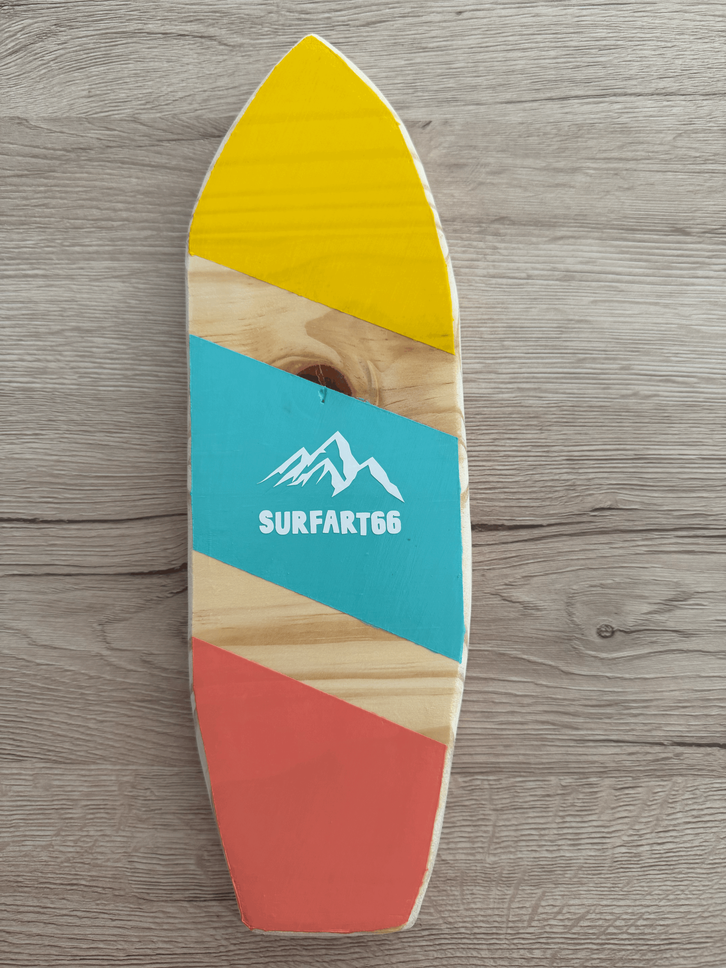 Planche décorative Surfart66 en bois – 25 cm