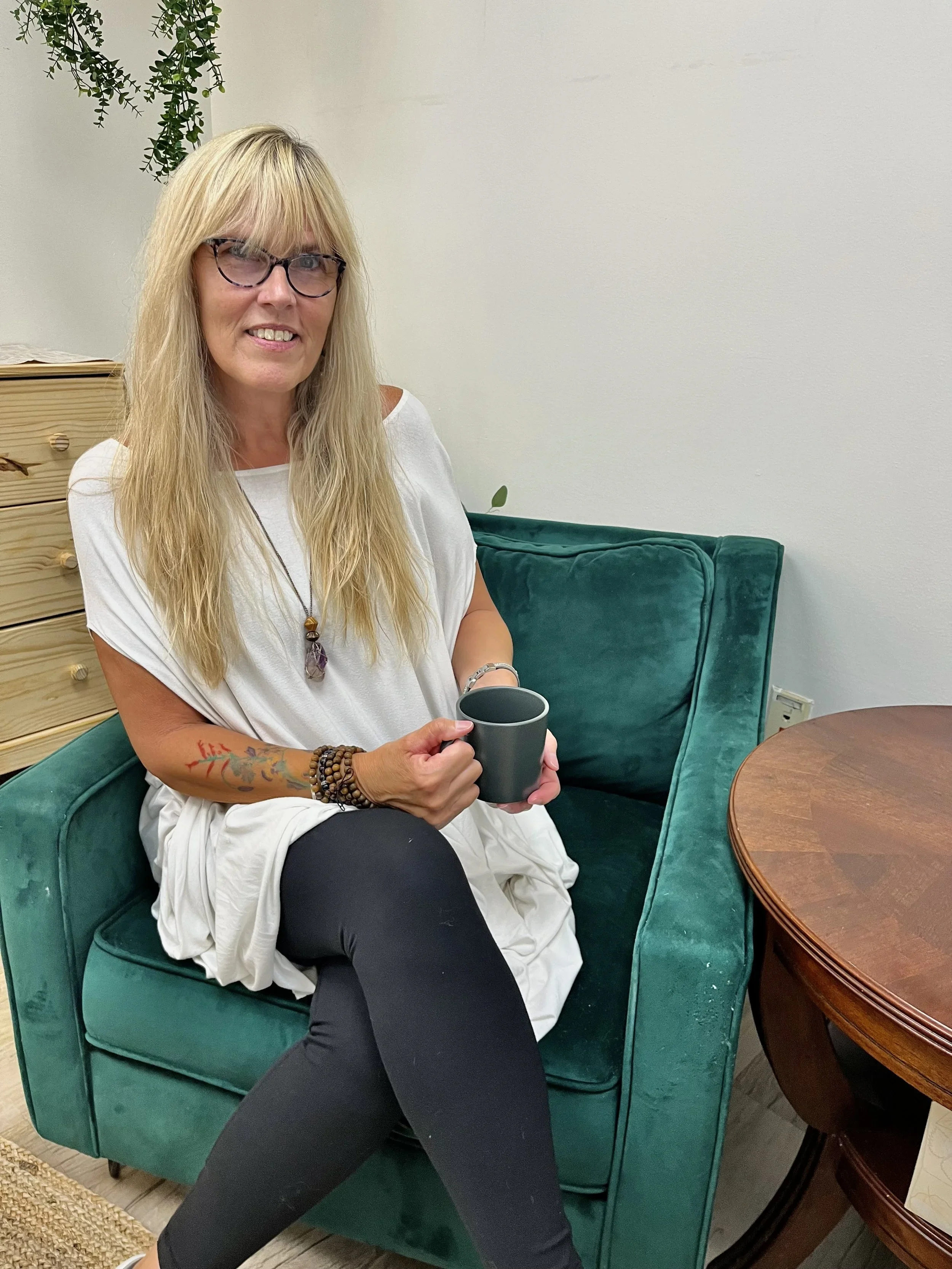 Michele Gannett reiki practitioner and energy worker Summa Circle