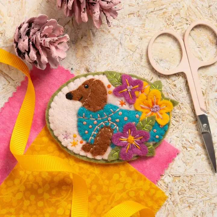 dachshundbroockkit_1024x1024@2x.webp