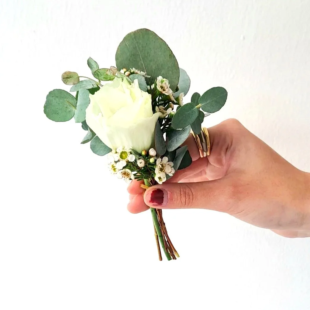 Boutonier novio lisianthus