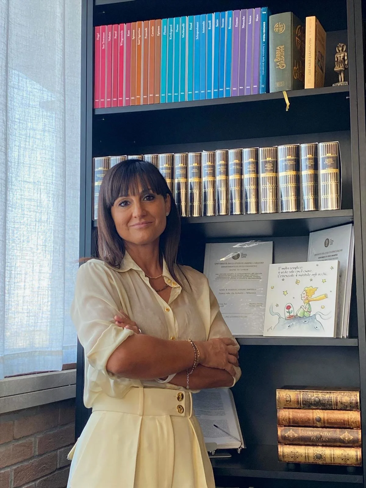 Ritratto della Dott.ssa Gloria Sanchi, psicologa clinica a Riccione