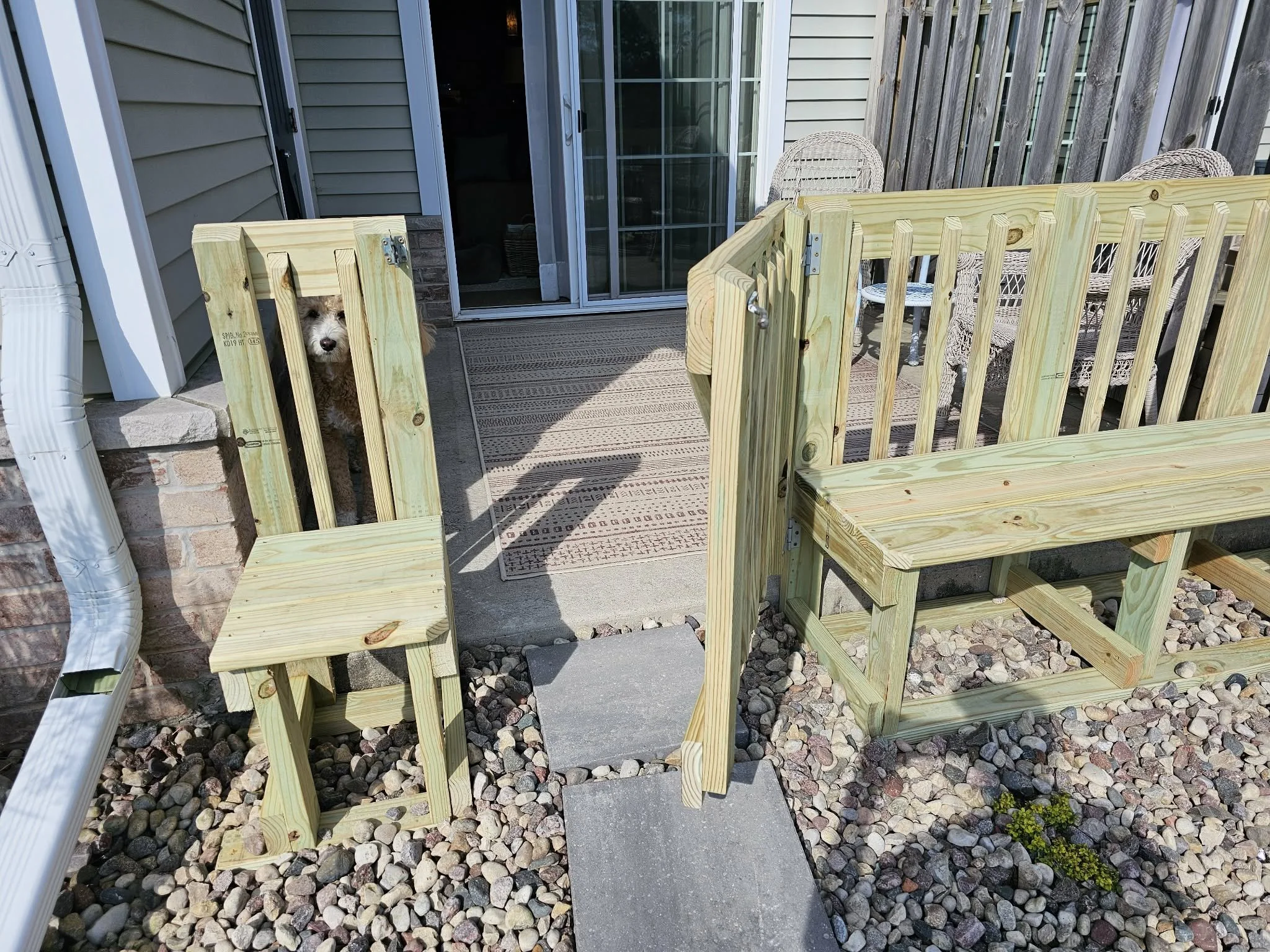 Installing free-standing wood railing sections on townhouse patio