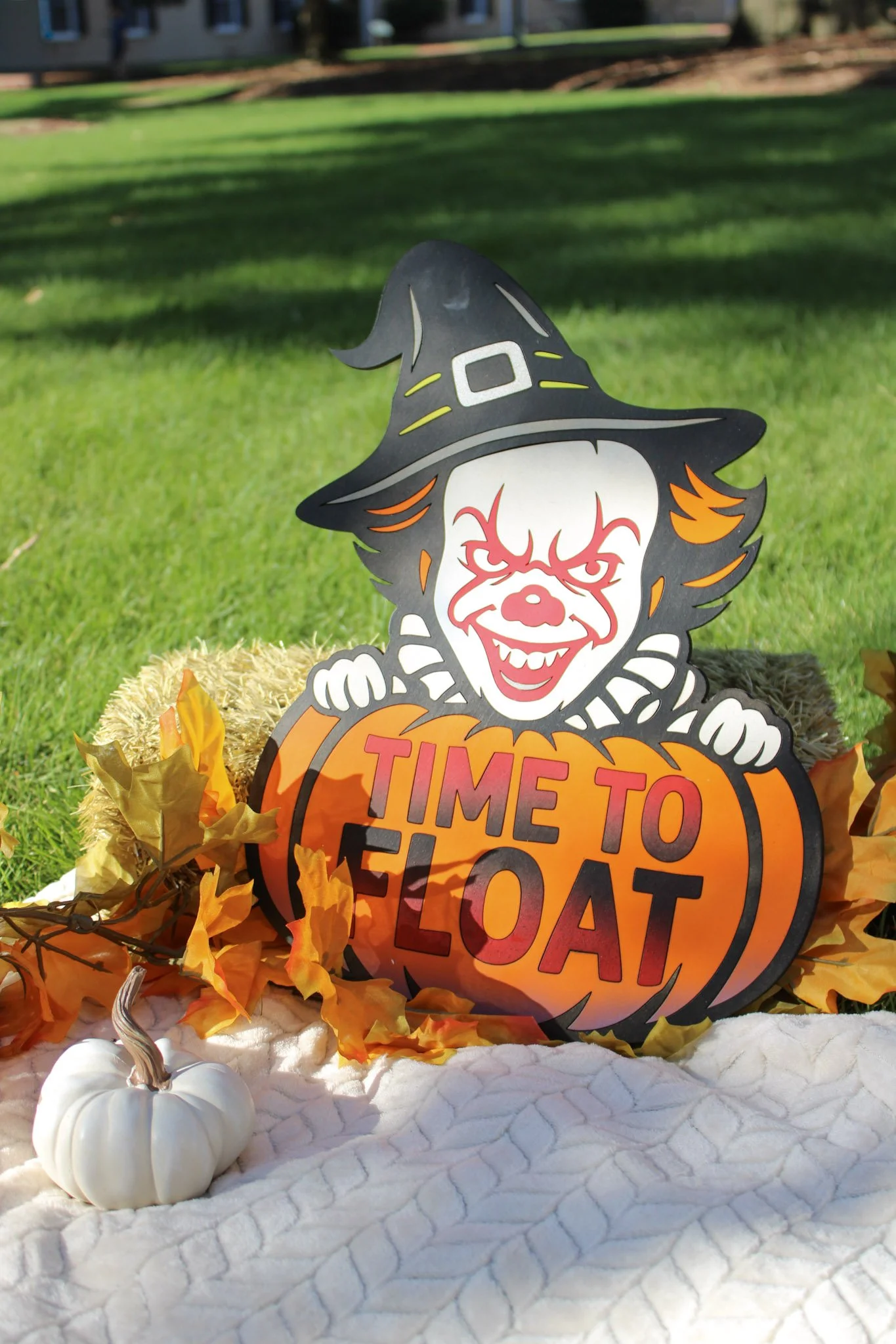 WOODEN HALLOWEEN PUMPKIN SIGNS