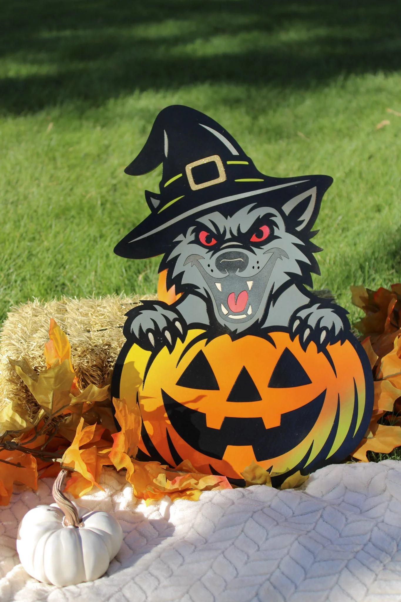 WOODEN HALLOWEEN PUMPKIN SIGNS