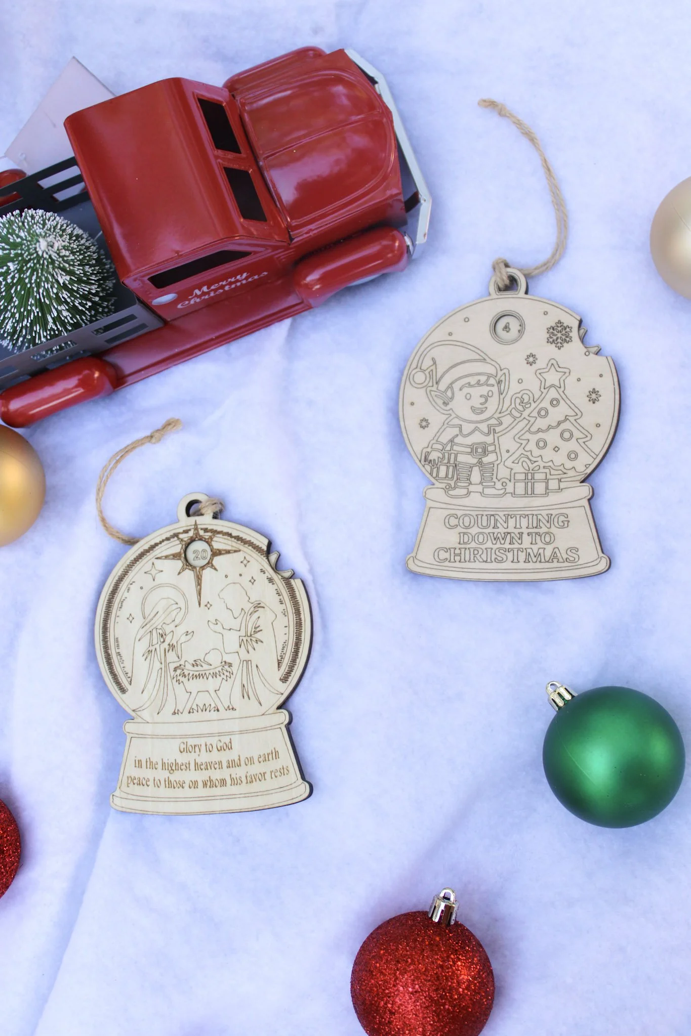 WOODEN CHRISTMAS COUNTDOWN ORNAMENTS