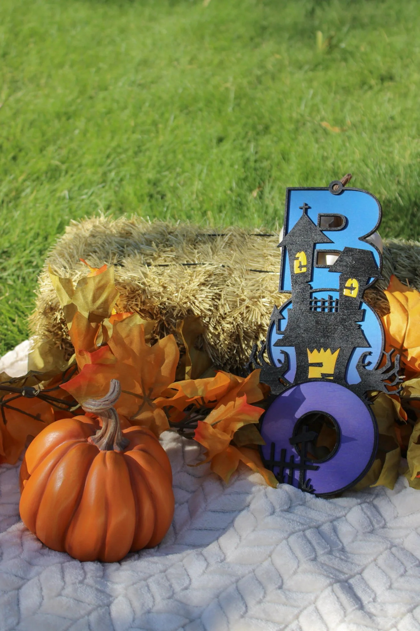 WOODEN HALLOWEEN BOO SIGNS