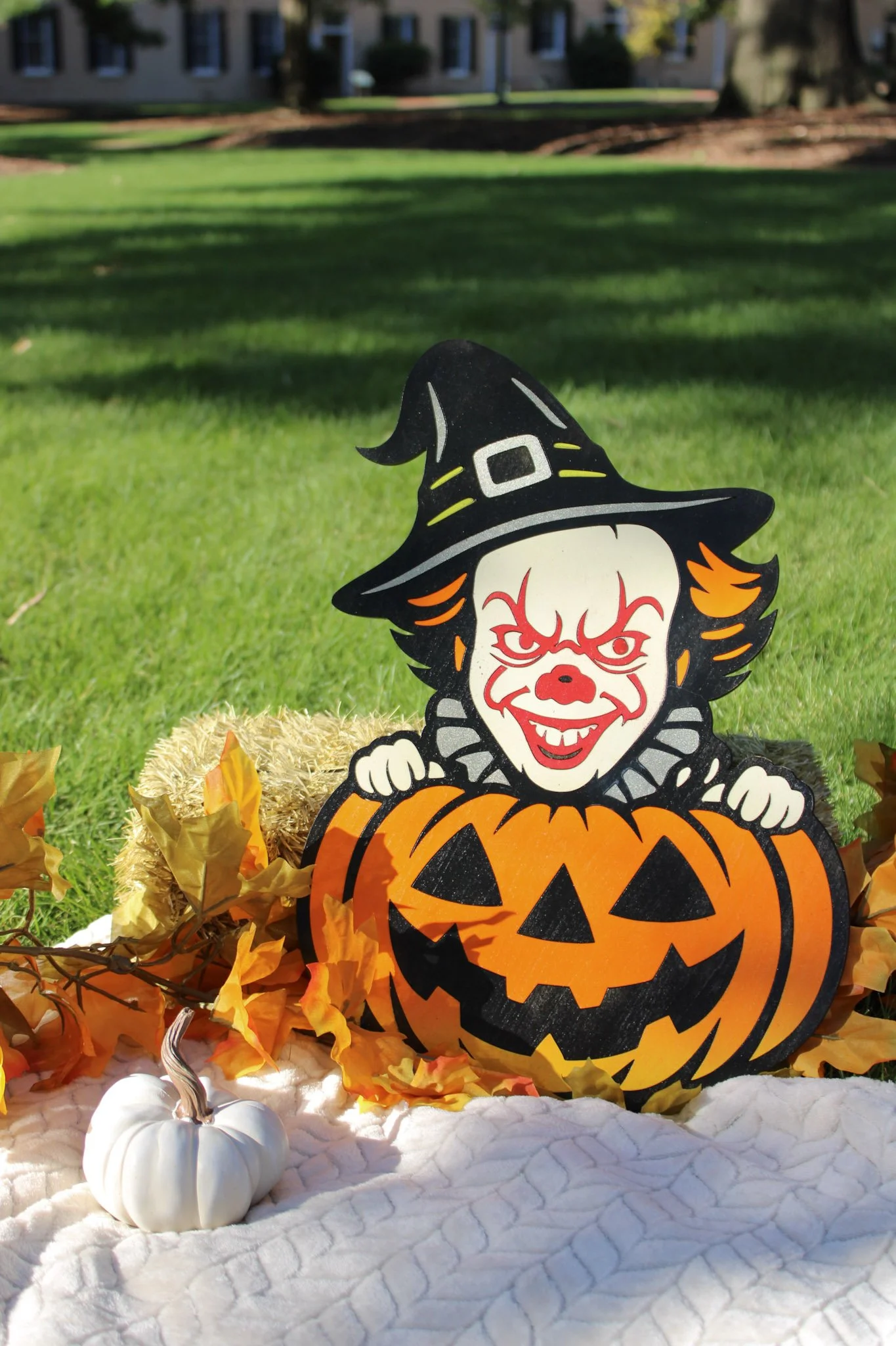 WOODEN HALLOWEEN PUMPKIN SIGNS