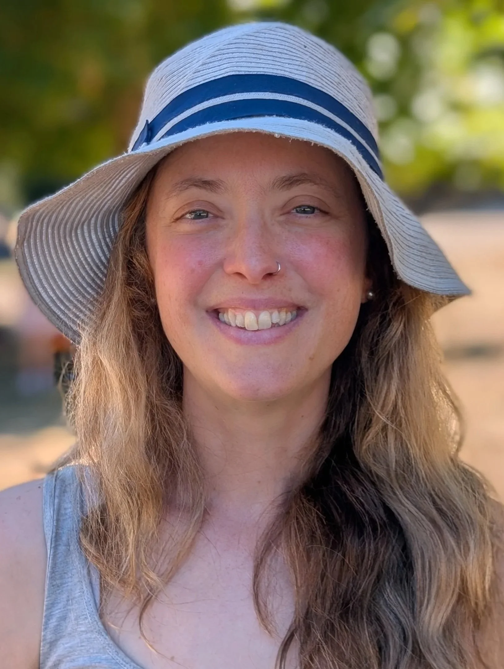 Holly Webb Integrative counsellor for Children, Teenagers and Young Adults.