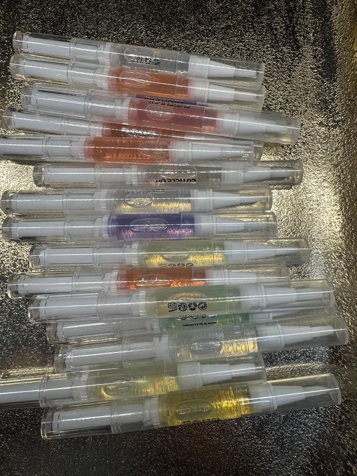 Cuticle Oil Pen - 1 oz (Random sent)