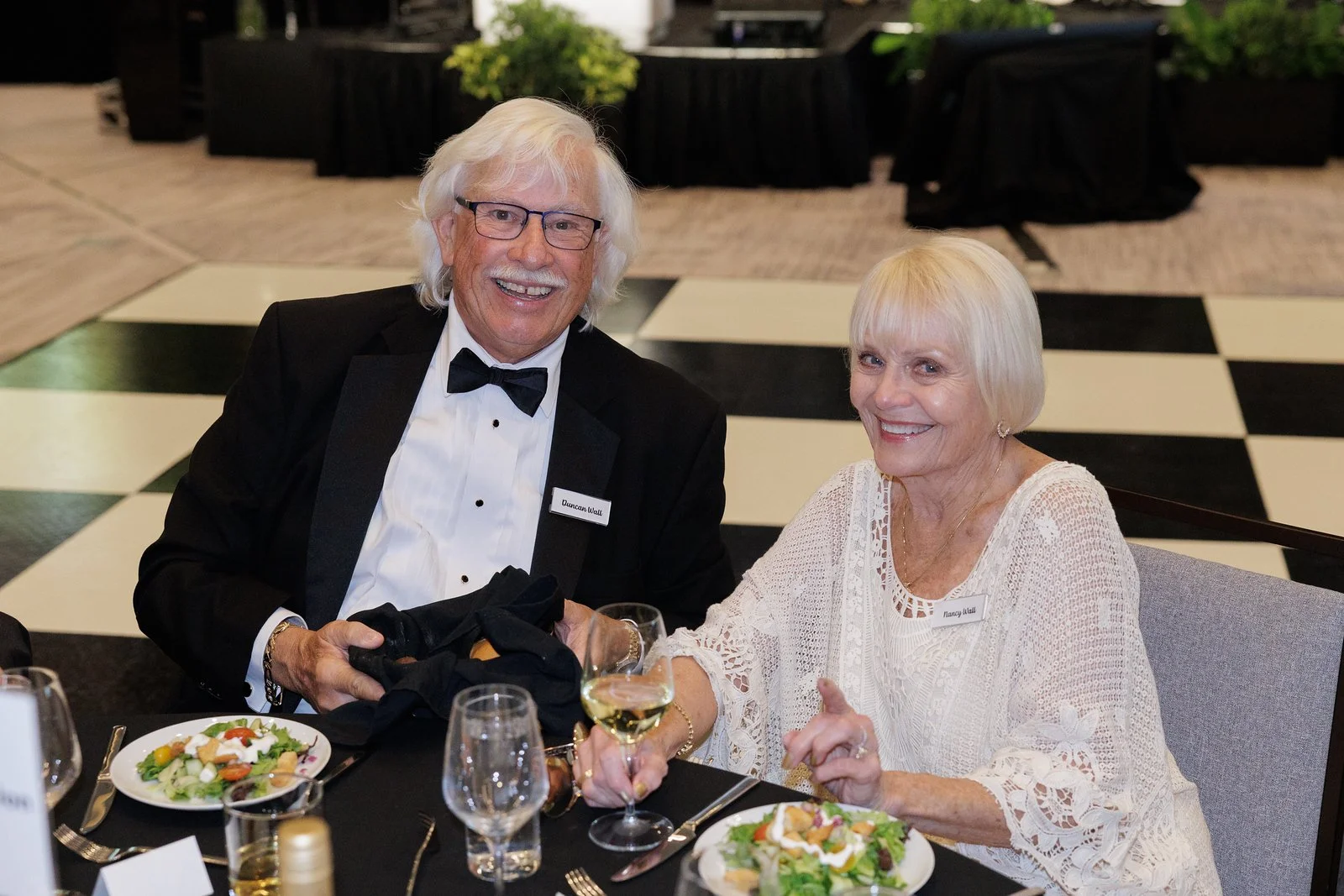 Duncan and Nancy Wall.jpg
