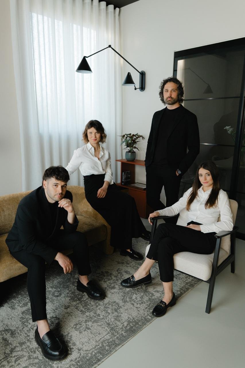Nicolò Zuliani, Federico Munari, Ilaria Ballato, Angela Soardo. Domo team