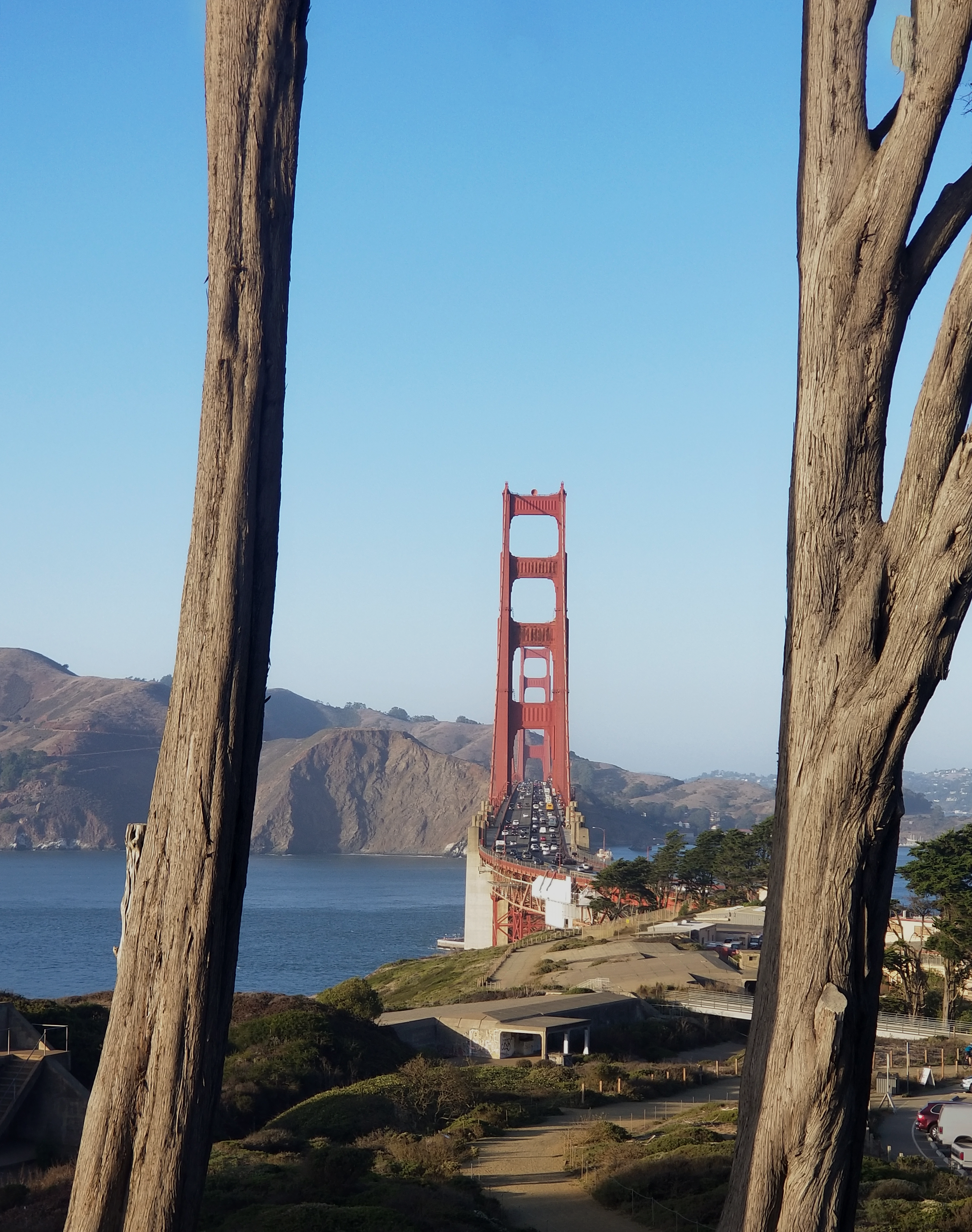 Golden gate bridge.png