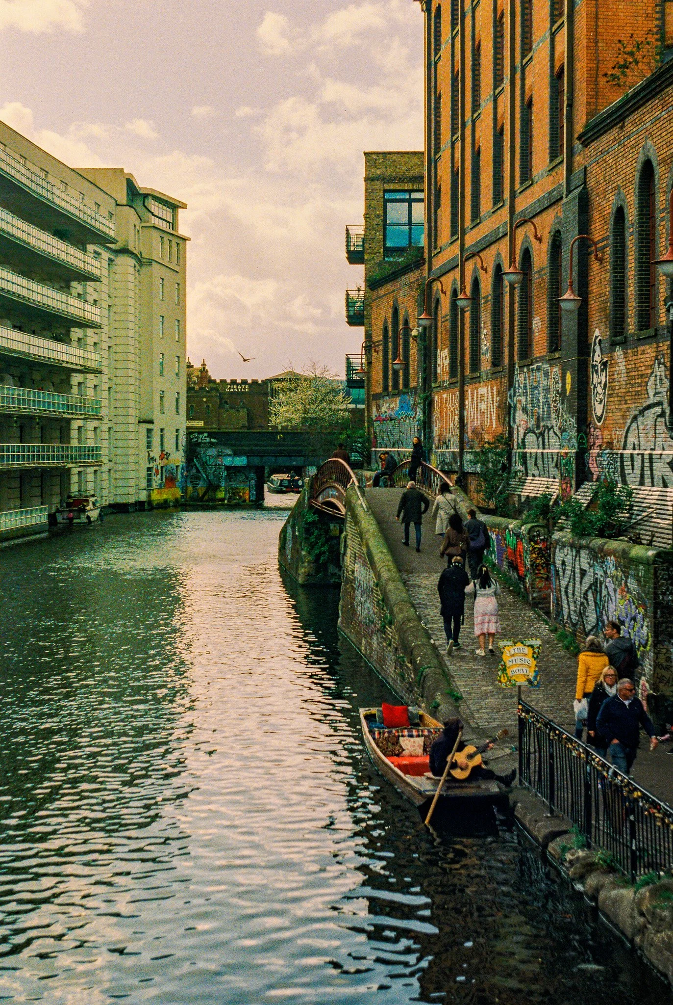 R1-01678-014A.jpg