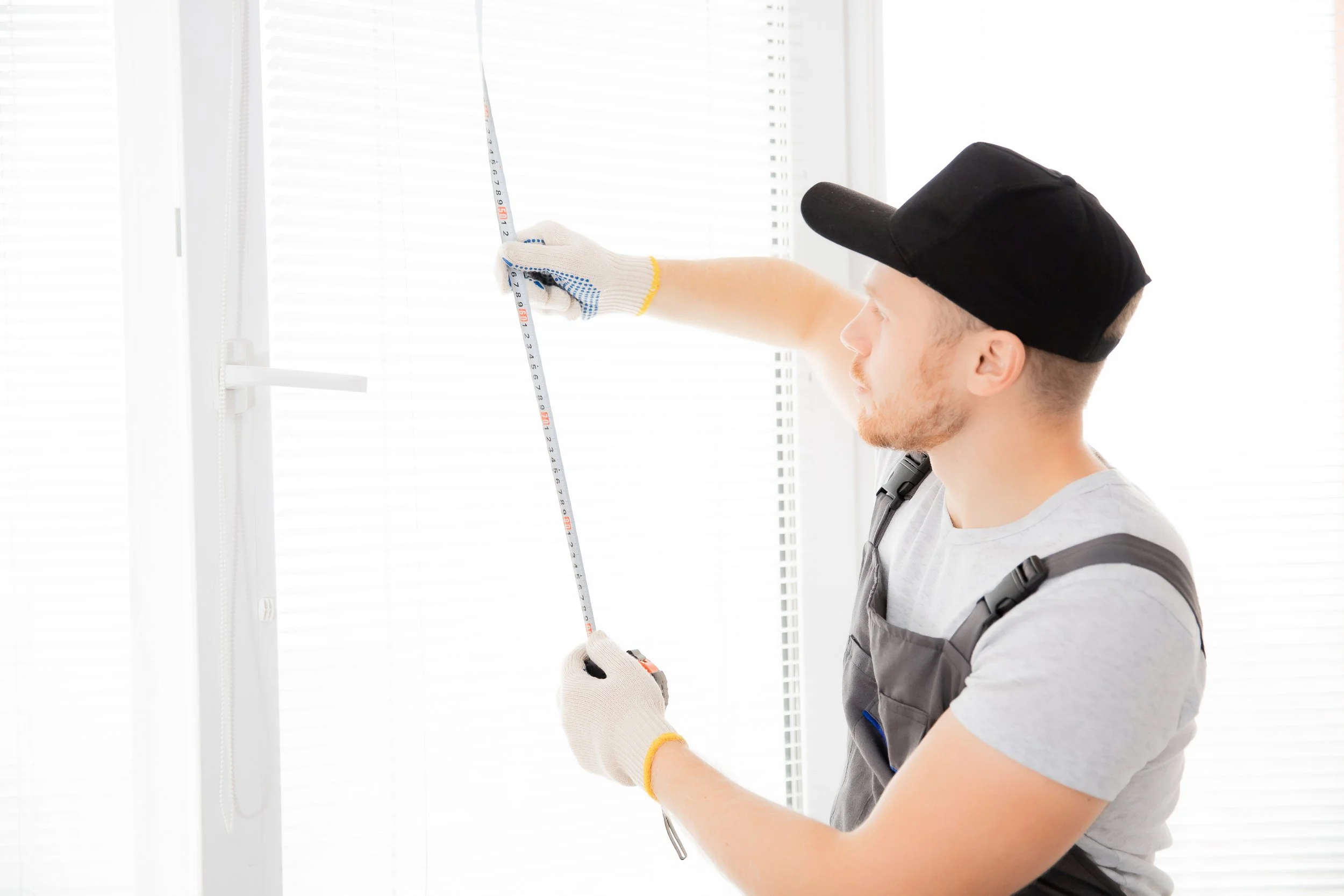 Window glass and screen repair service