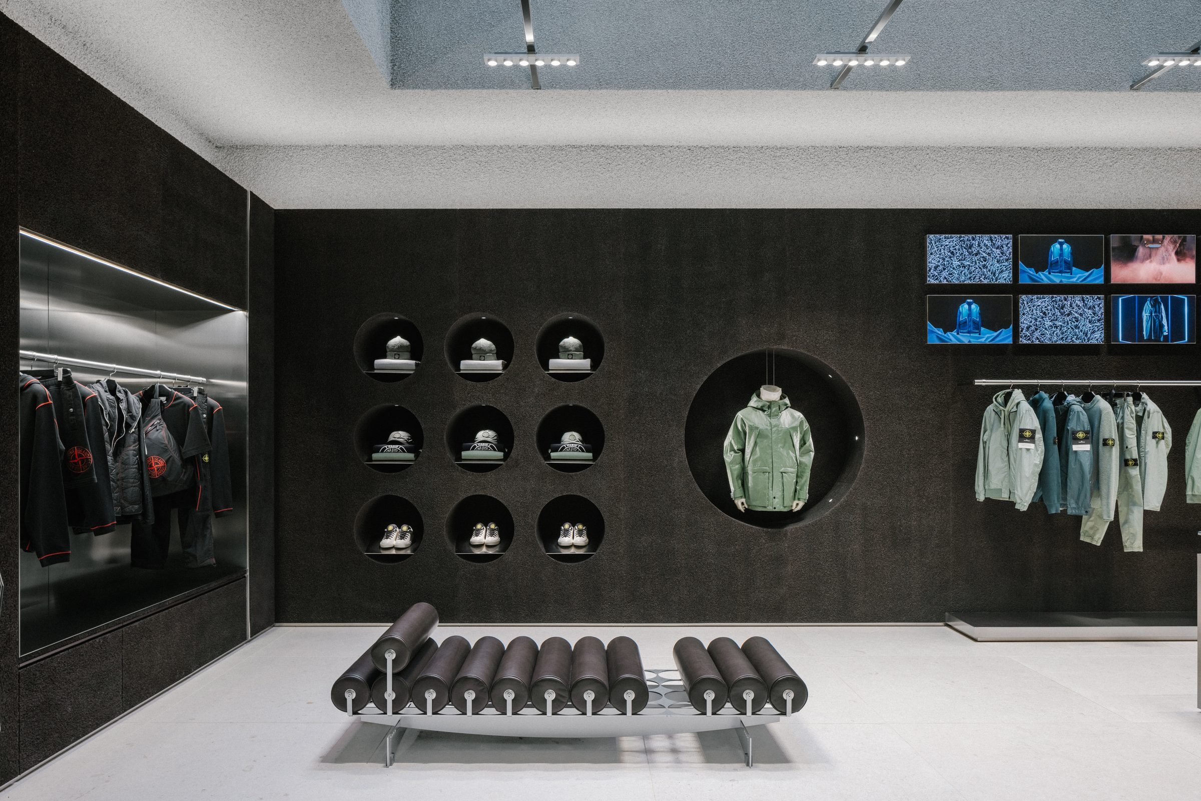 Stone Island — Paris