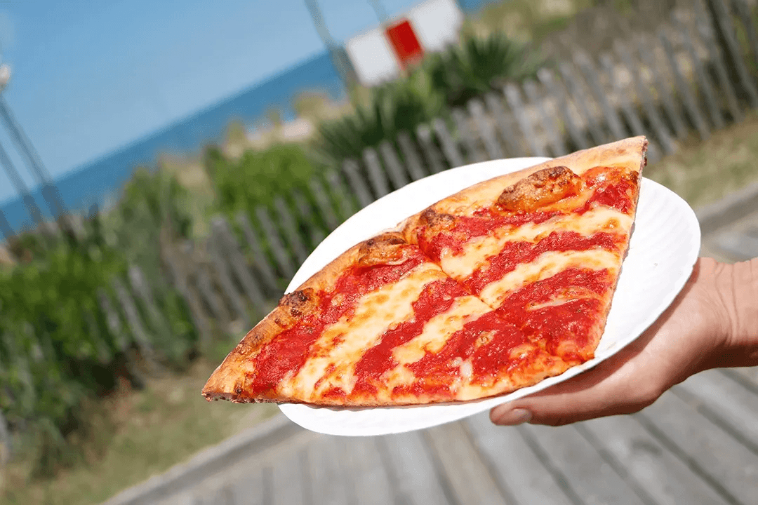 Grotto Pizza, place to eat in Lewes, Delaware.