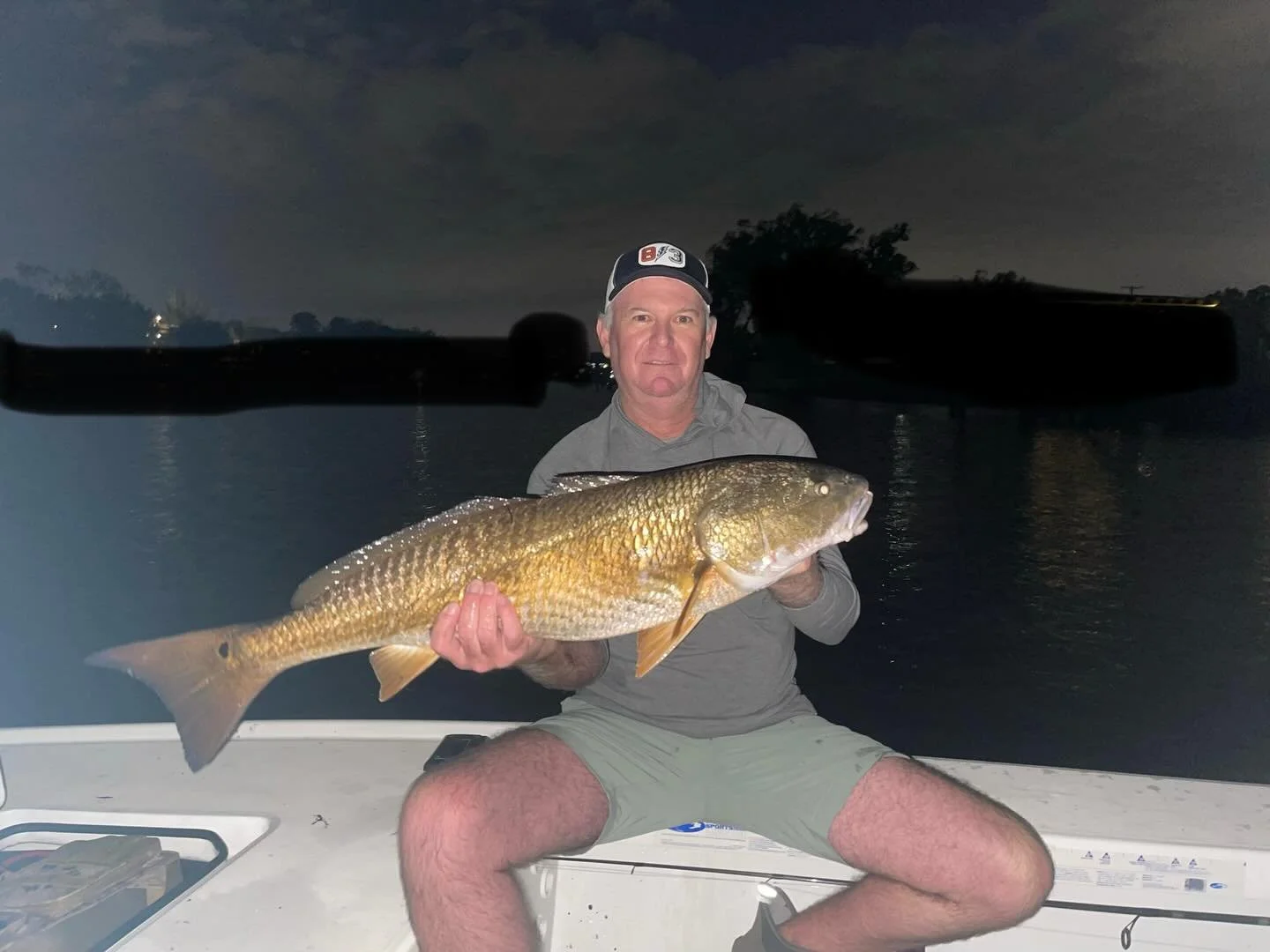 The spring redfish bite is on 🔥 come get em while it&rsquo;s hot #fyp #tampaflorida🌴 #redfish