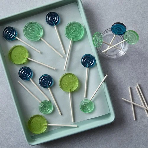 9_Homemade Lollipops_Evergreen Holiday_P_24-tkc-0071_A.jpg