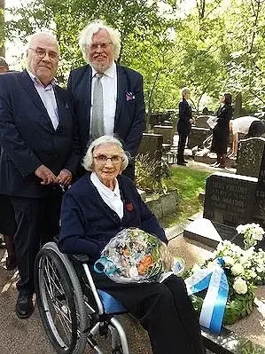 Vid Jalles grav 2018 på hans 100-årsdag