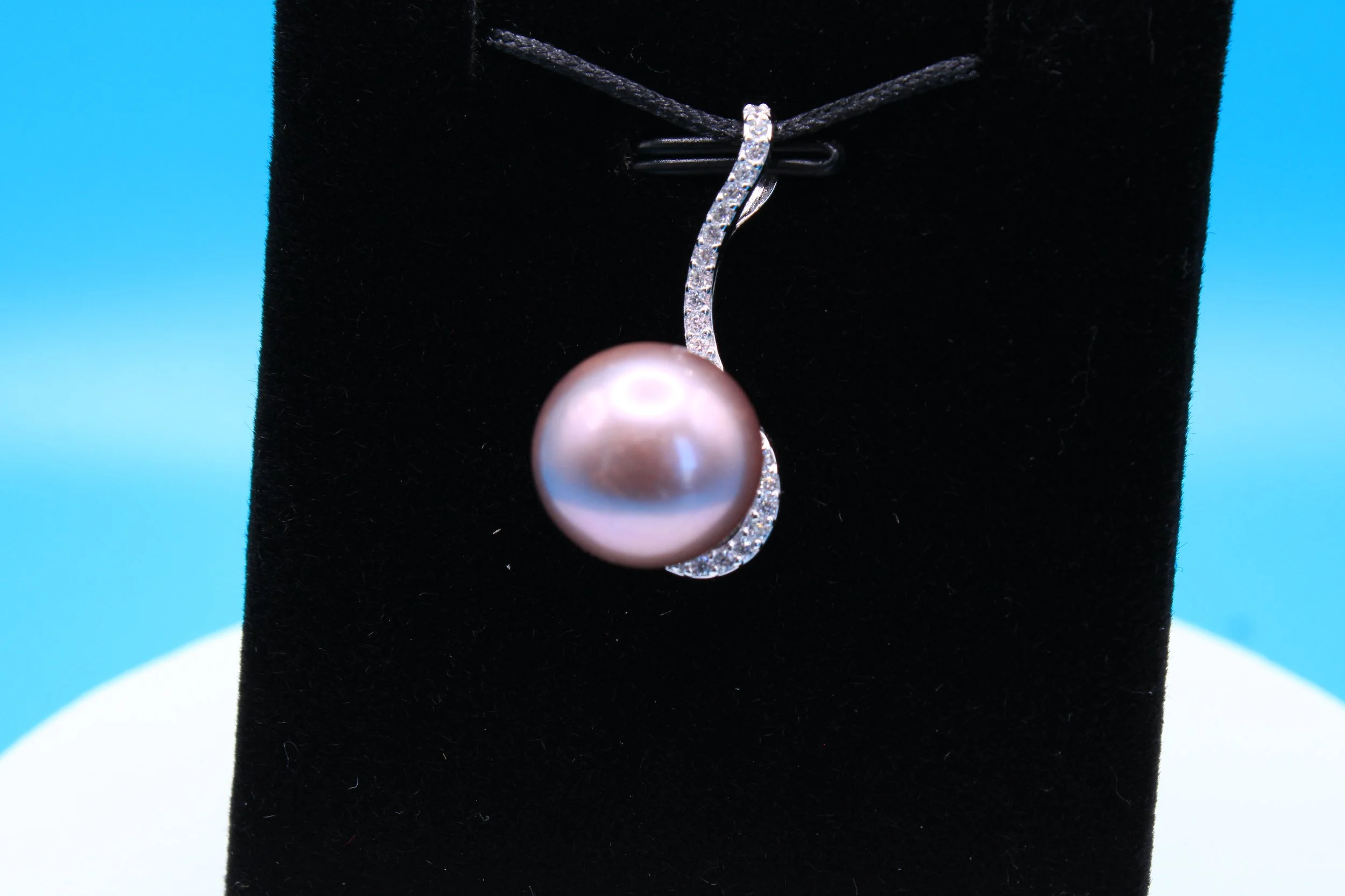 Lunar Lilac Pendant