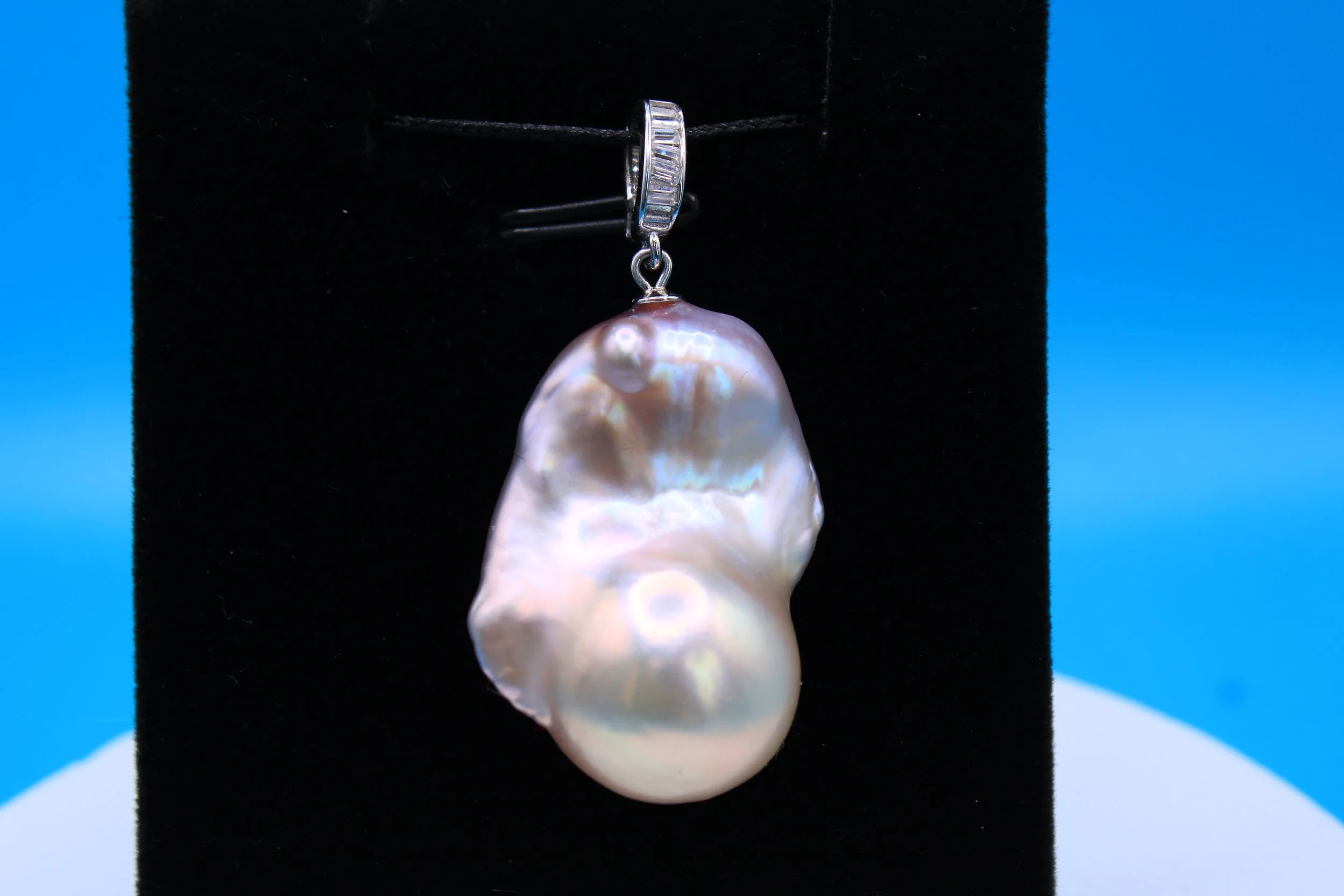 Baroque Beauty Pendant