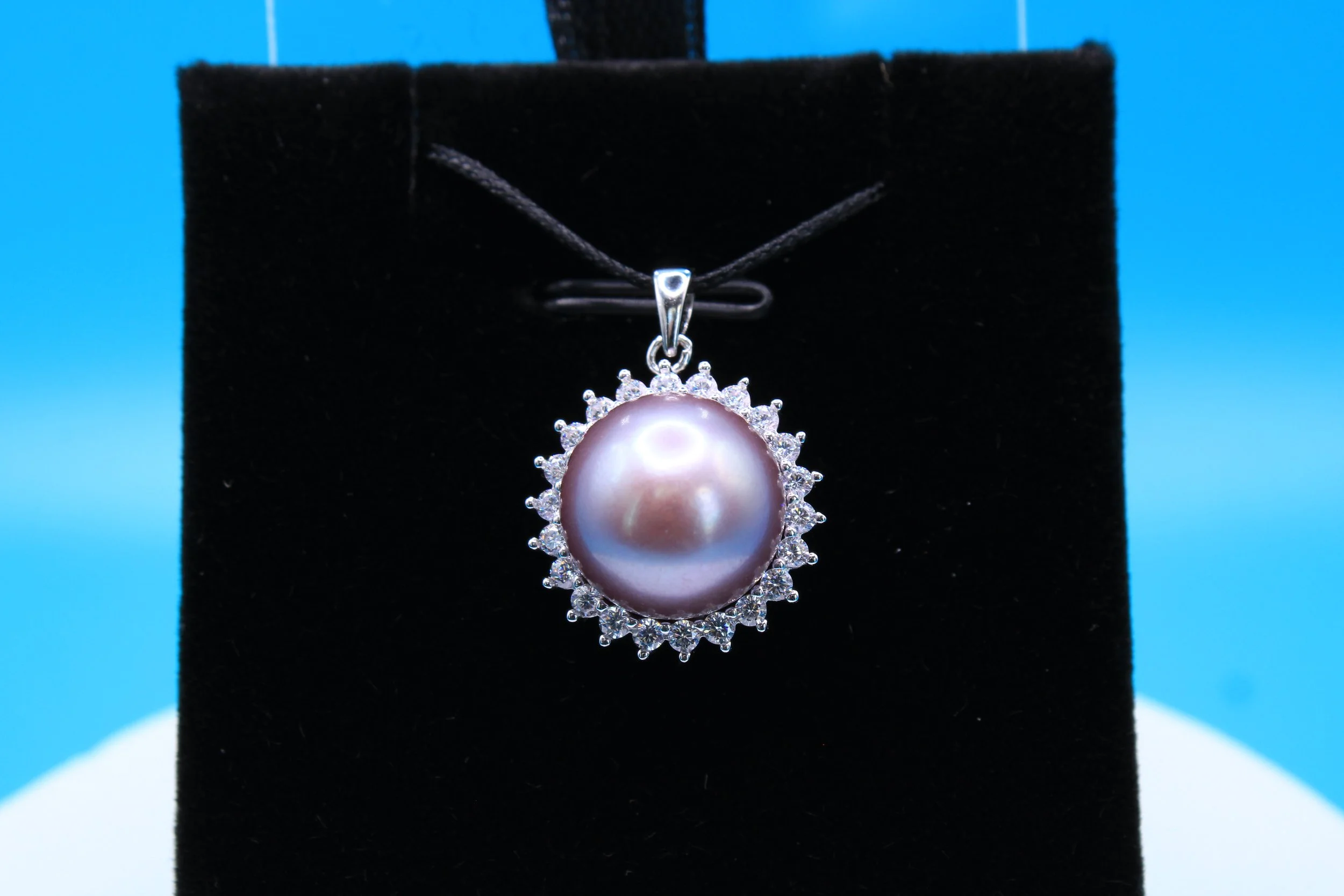 Supernova Plum Pendant