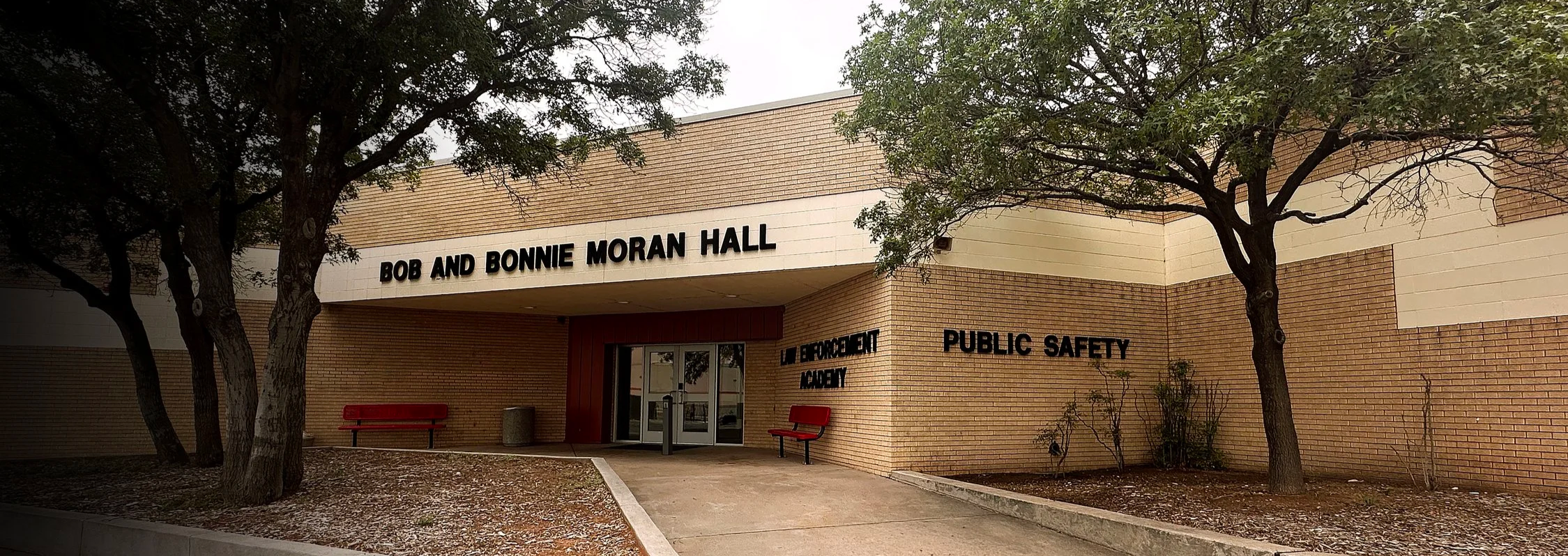 Exterior of Bob and Bonnie Moran Hall, located on the New Mexico Junior College campus.