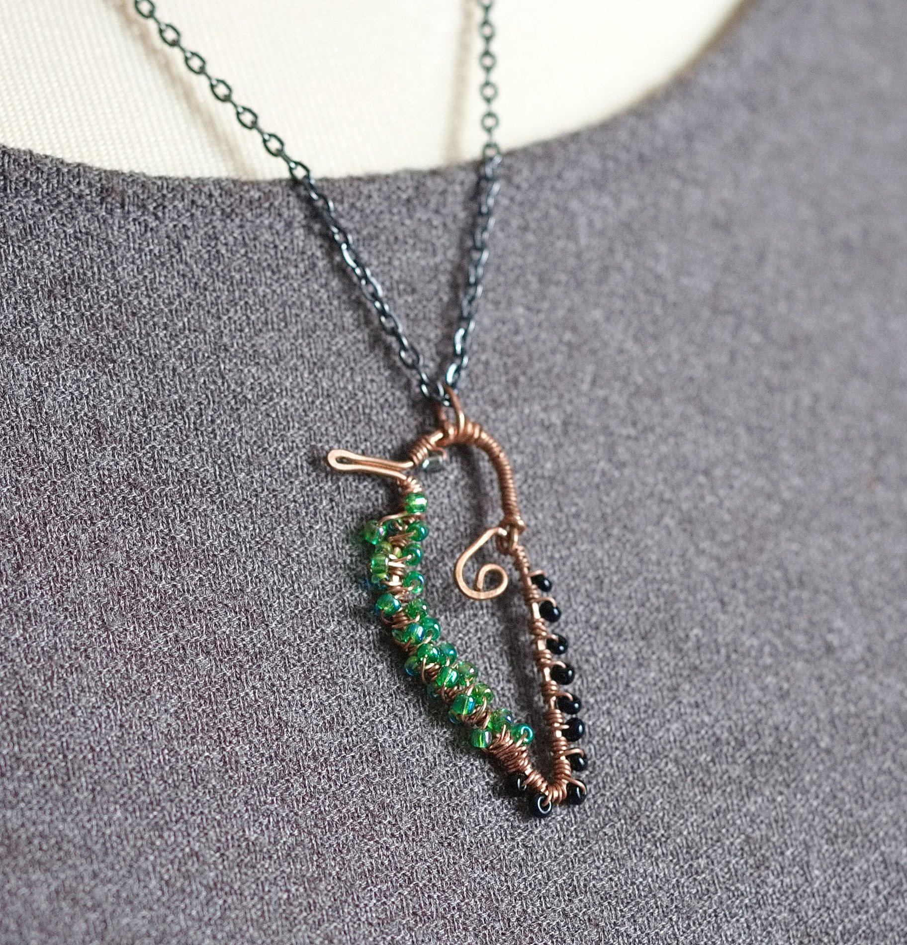 greenbeadedcopperbirdnecklace-2.jpg