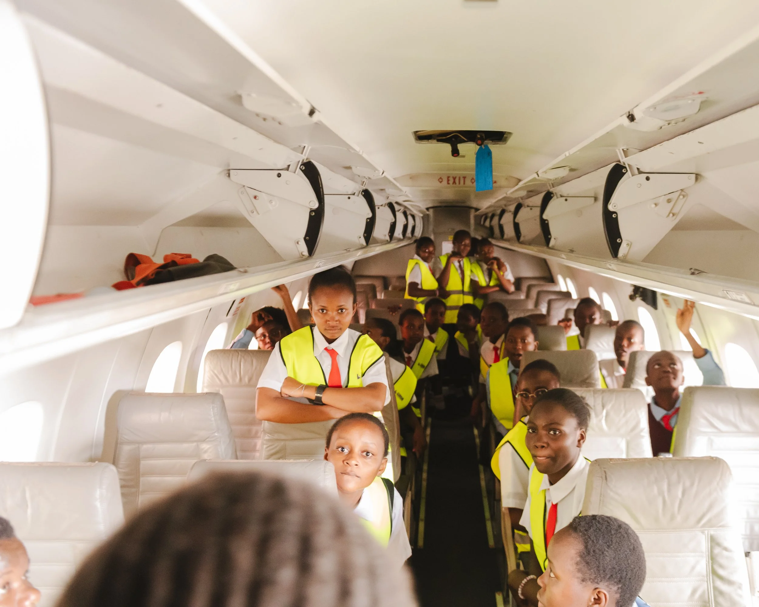 girls_in_plane.jpg