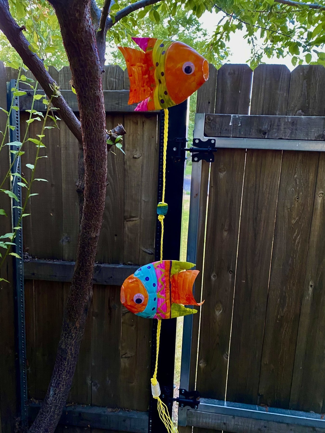 wa_real_fish_windsocks_g.jpg
