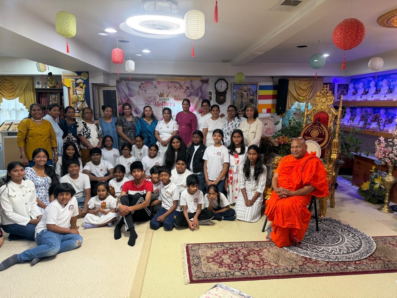 Children Observe the Eight Precepts on Mother’s Day at MBV