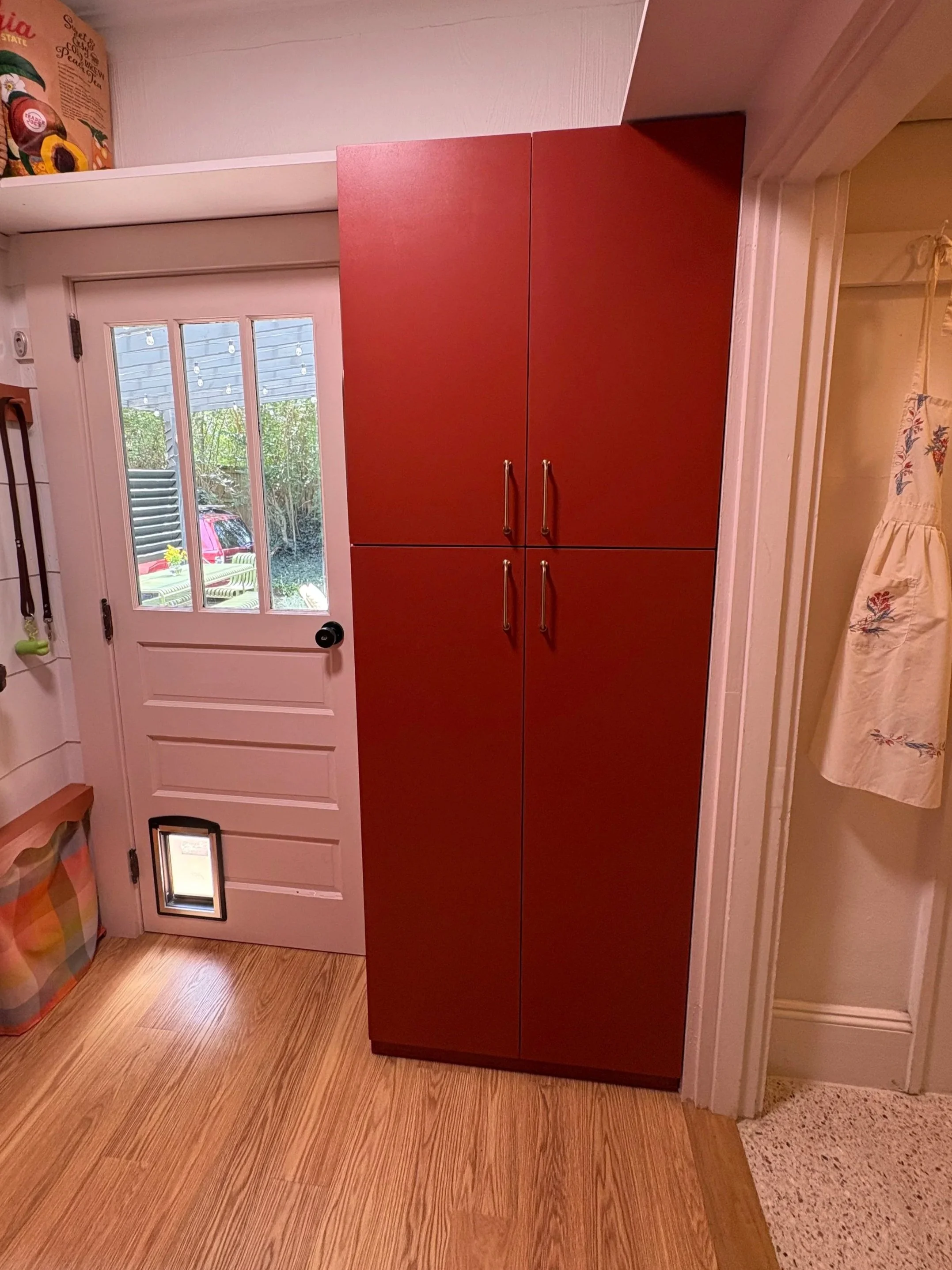 Laundry room design and build. I also refurbished and repurposed the door for this entryway.