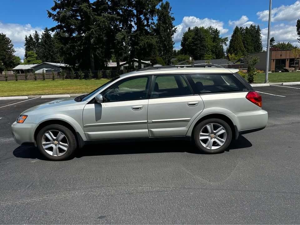 2005 Subaru Outback 2.5 XT Wagon 4D