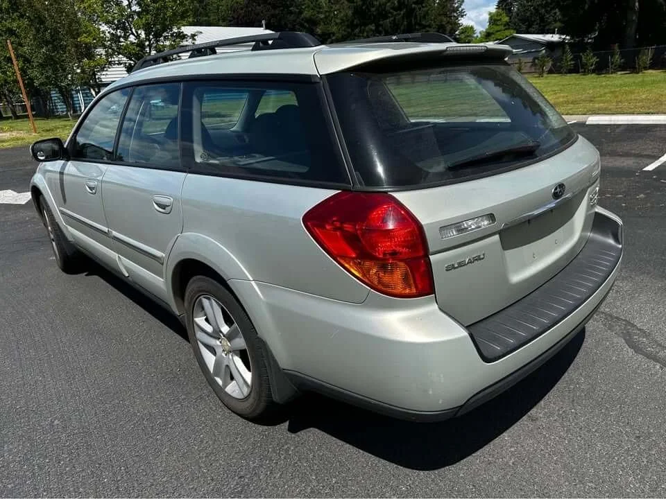 2005 Subaru Outback 2.5 XT Wagon 4D