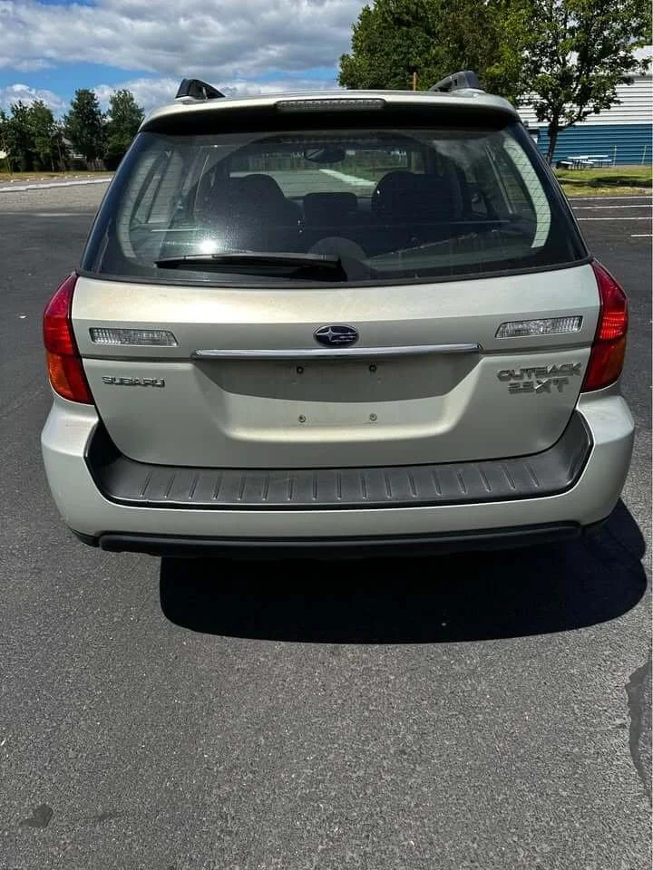 2005 Subaru Outback 2.5 XT Wagon 4D