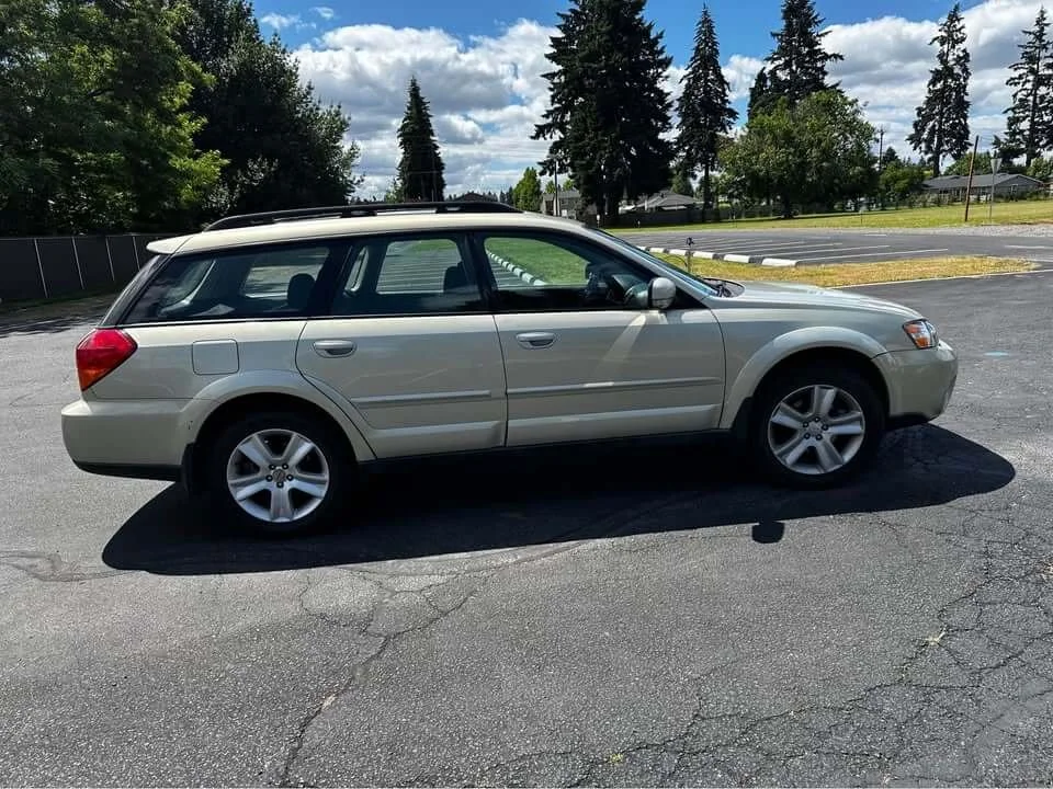 2005 Subaru Outback 2.5 XT Wagon 4D