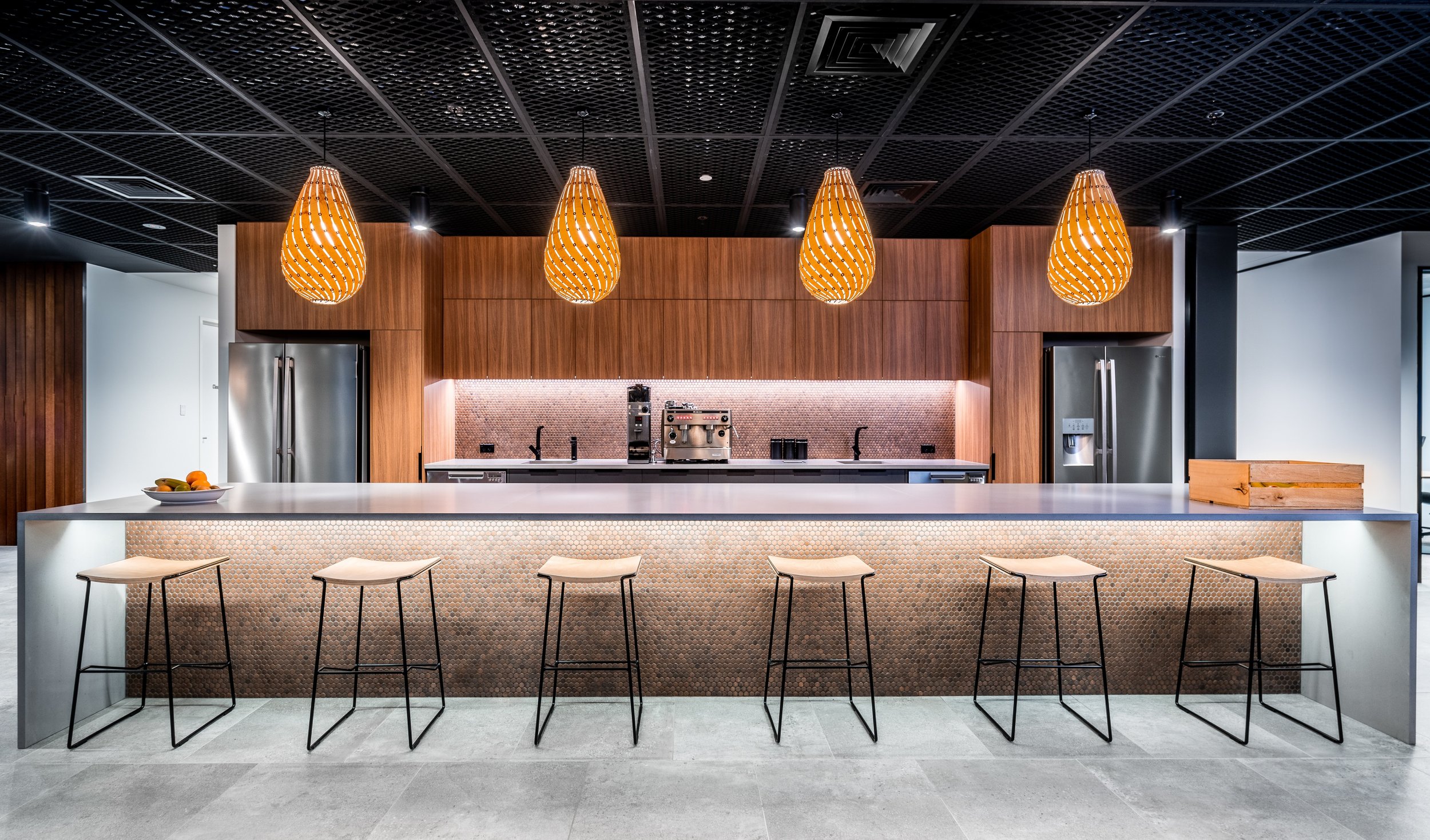 Kitchen and bench.jpg