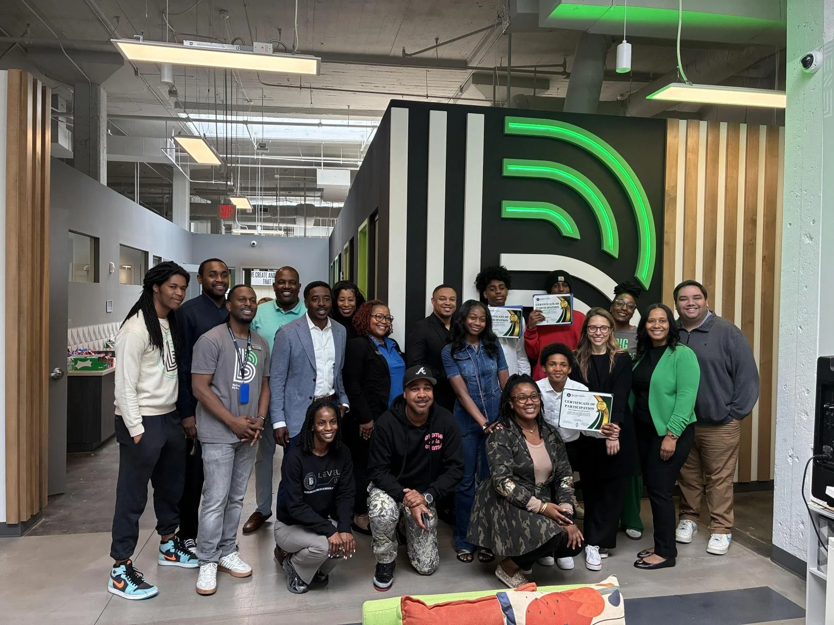 Student entrepreneurs present original business concepts