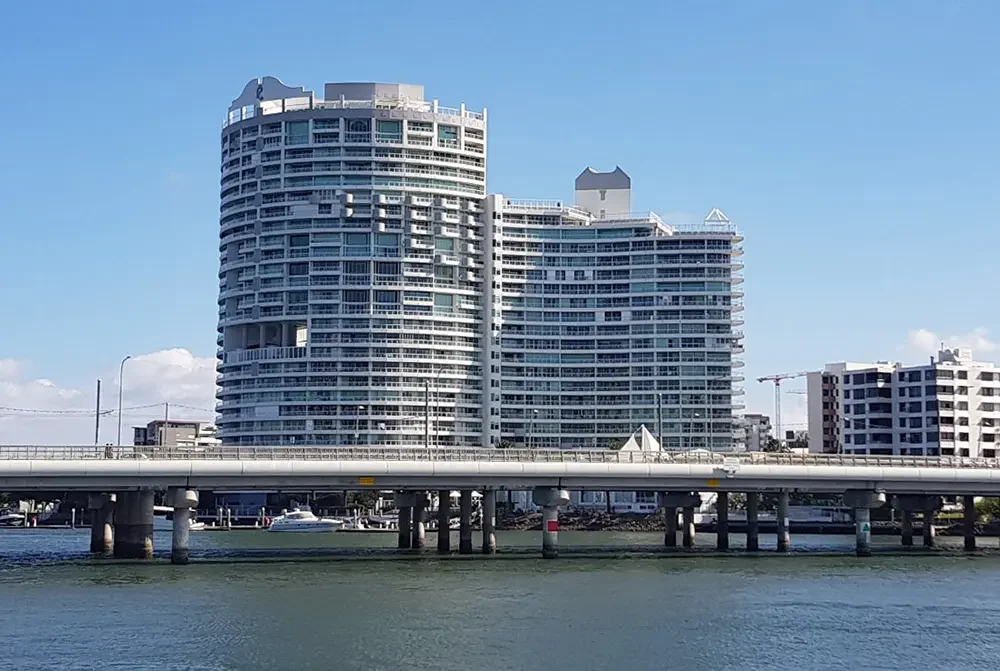 This 1990s Broadbeach resort has a complete make-over in fresh contemporary colours.