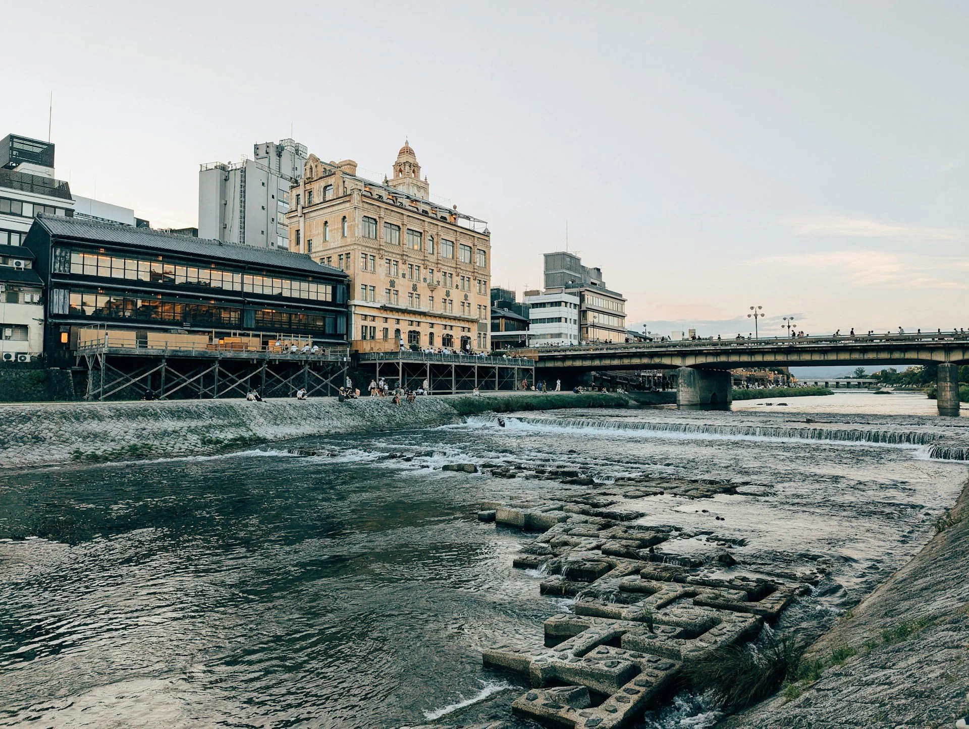 kyoto-architectural-secrets-led-by-an-architect-tour-kamogawa-gion-shijo.jpg
