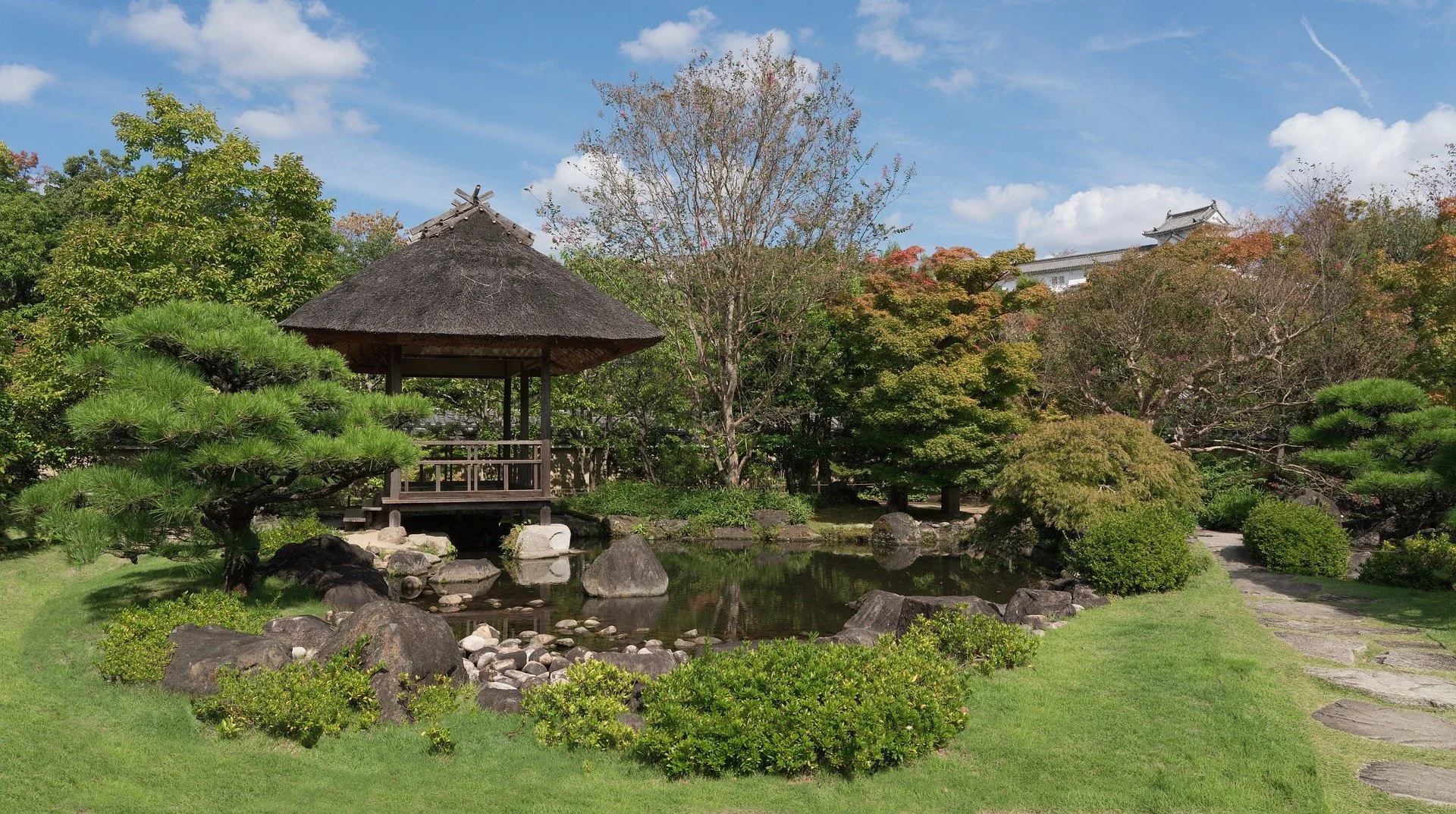 private-himeji-tour-authority-in-architecture-koko-en.jpg