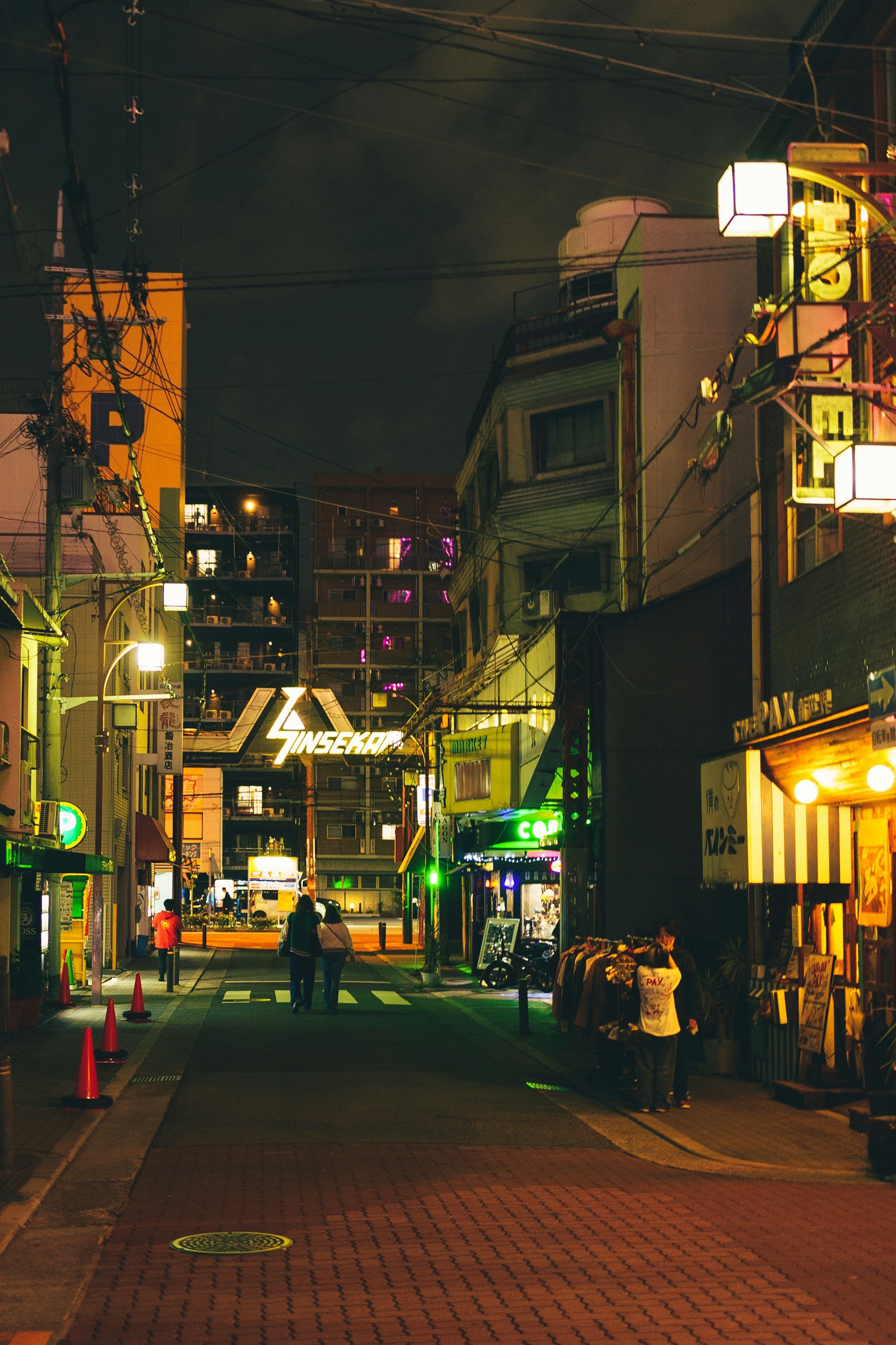 private-dark-tour-osaka-shinsekai.jpg