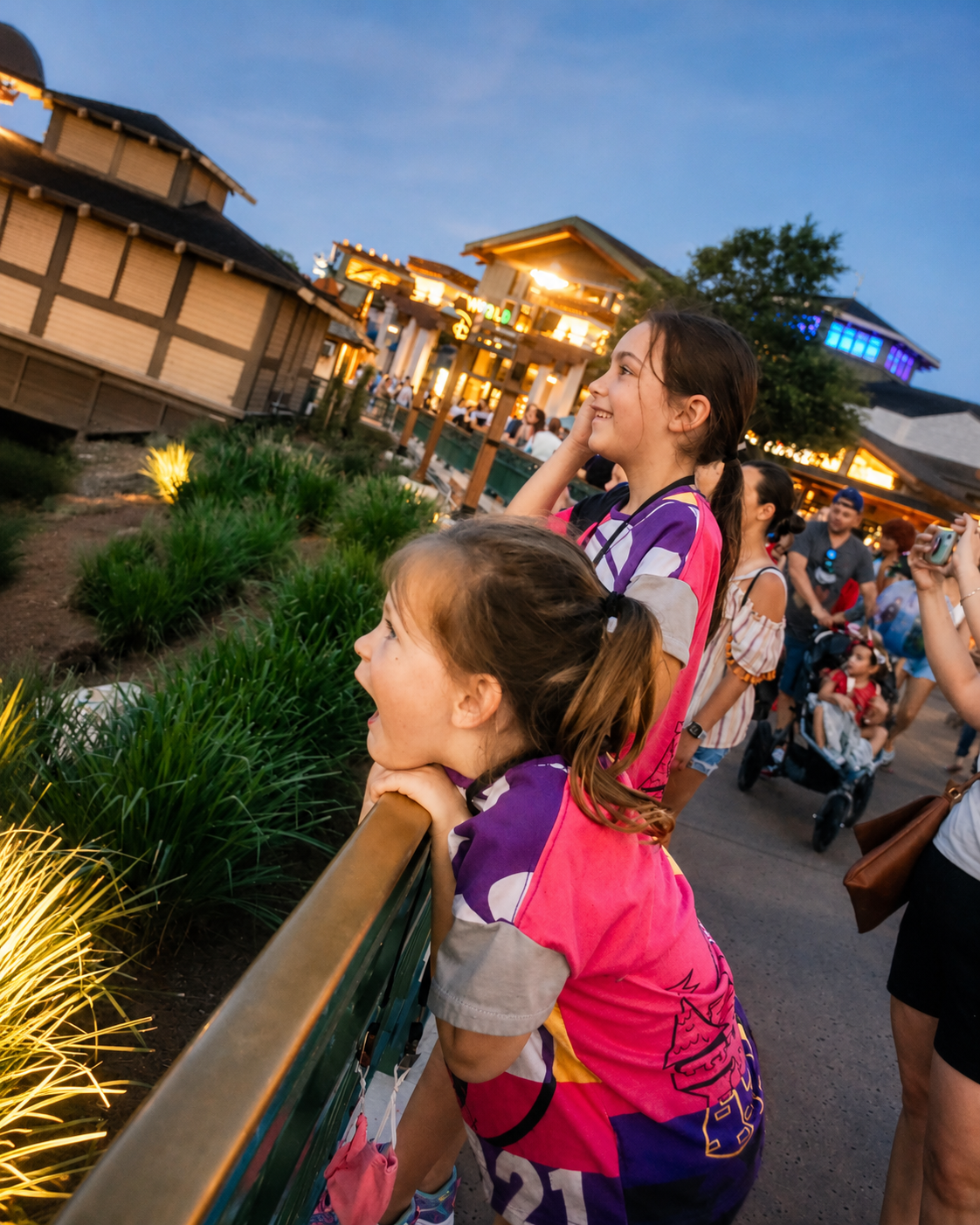 kids in awe disney springs