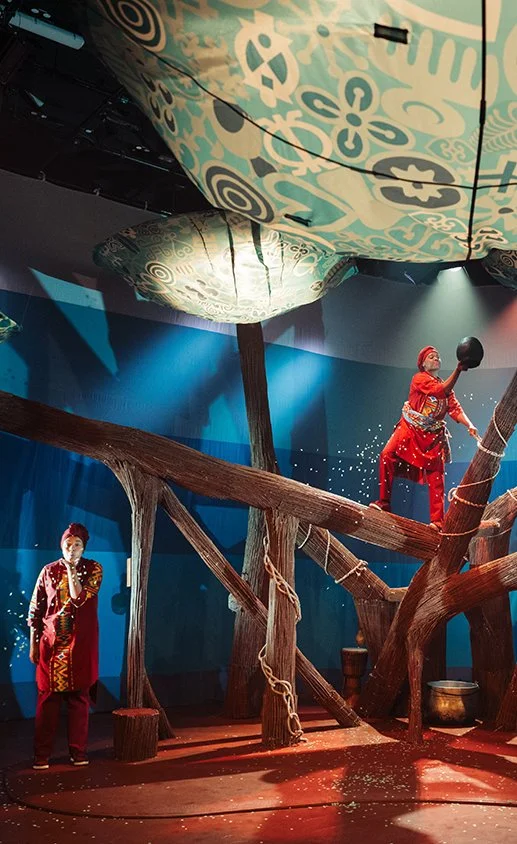 Production Designer 
for Anansi The Spider - Unicorn, The Rep, Regents Park Open Air Theatre 

Photographer 
Helen Murray