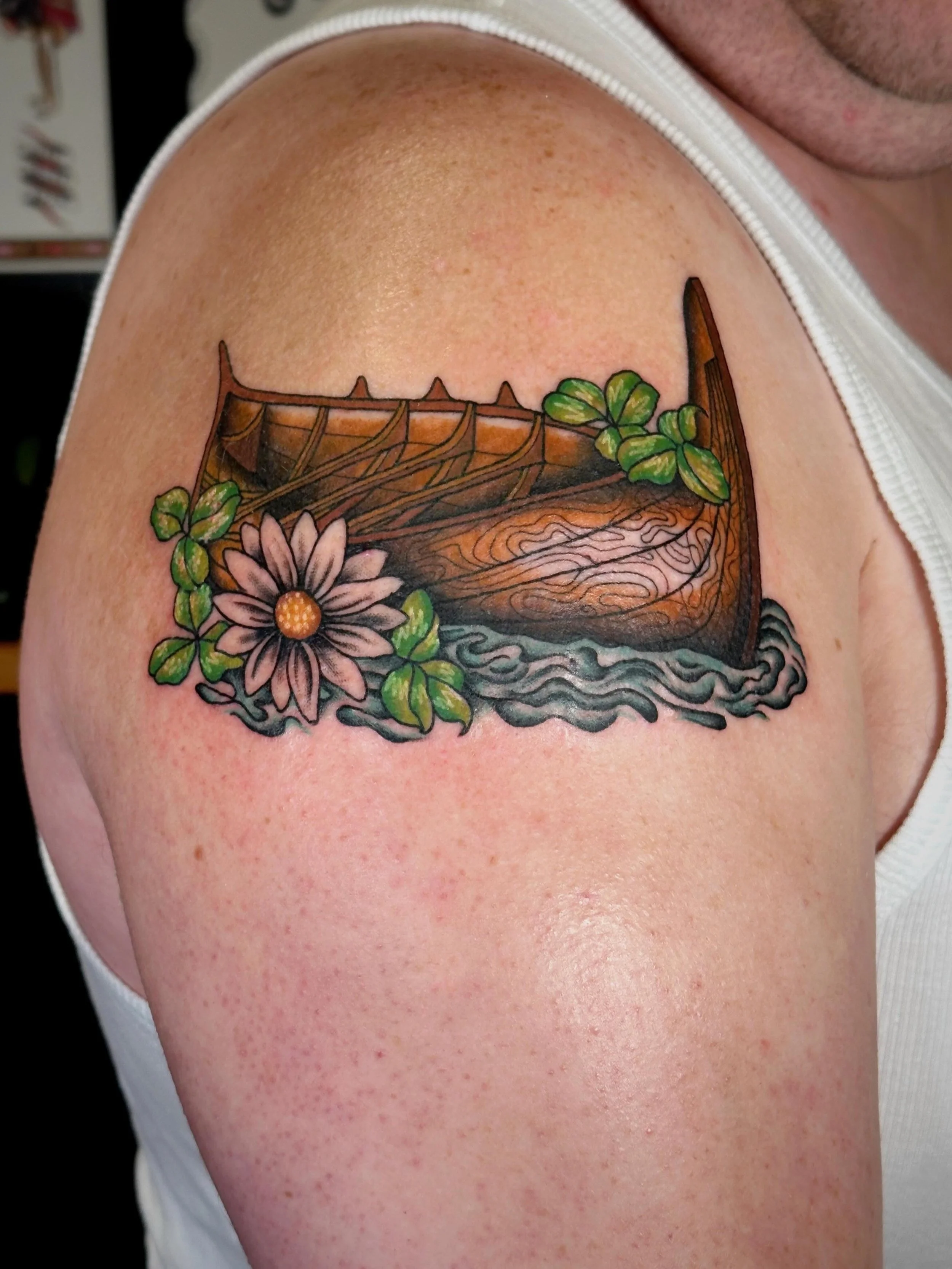 Made for Steffen last August 2025! I have so many tattoos I&rsquo;ve never posted and I&rsquo;m going to try to post them. Hehe 😅

Thanks for looking, thanks for booking.