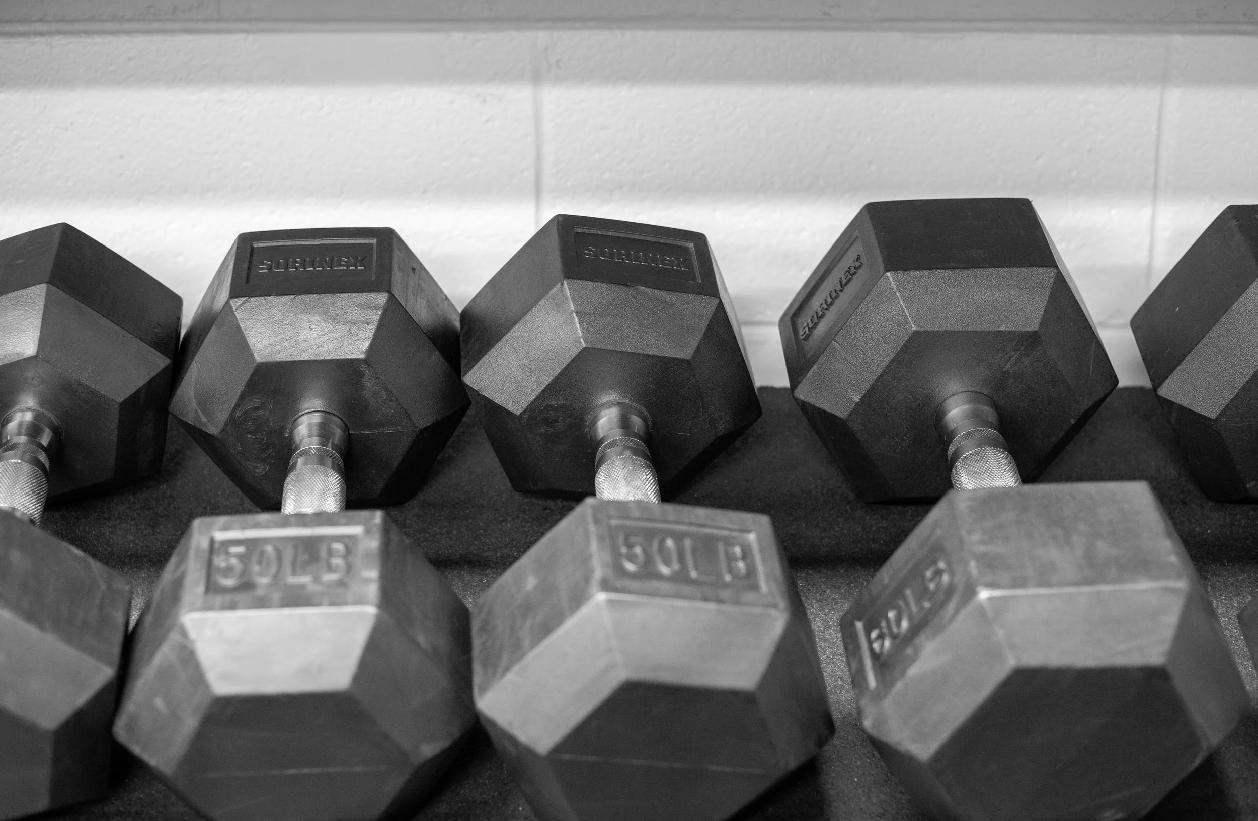 weights black and white.jpg